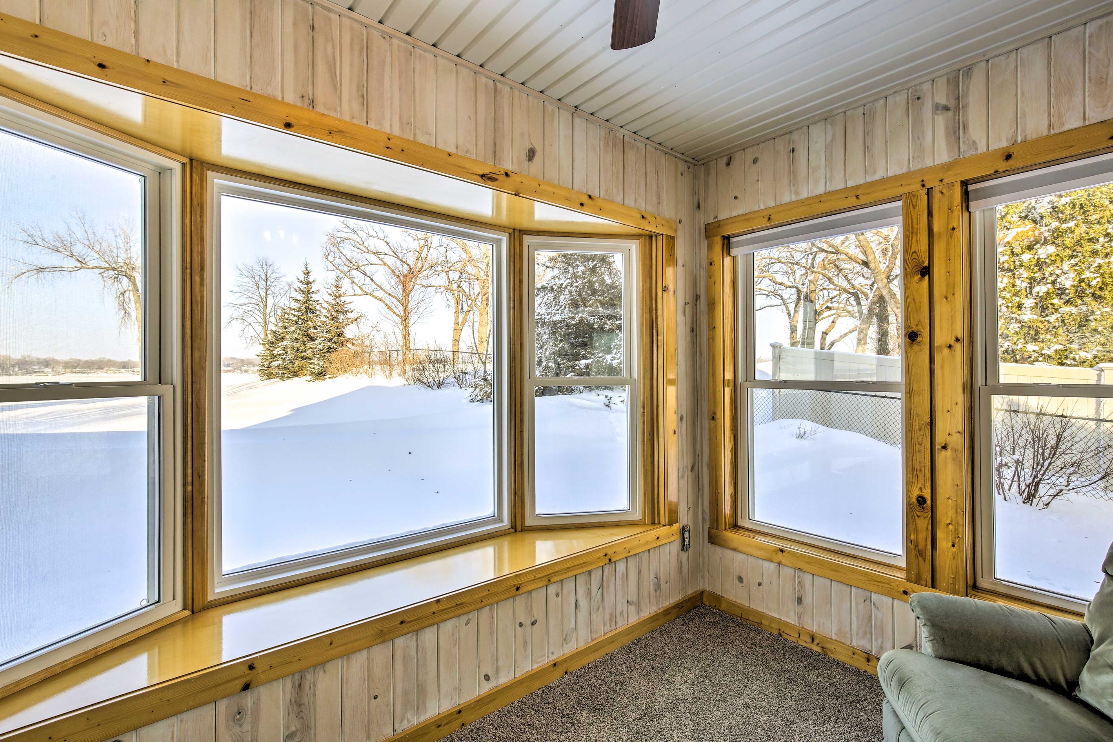 Private Enclosed Porch