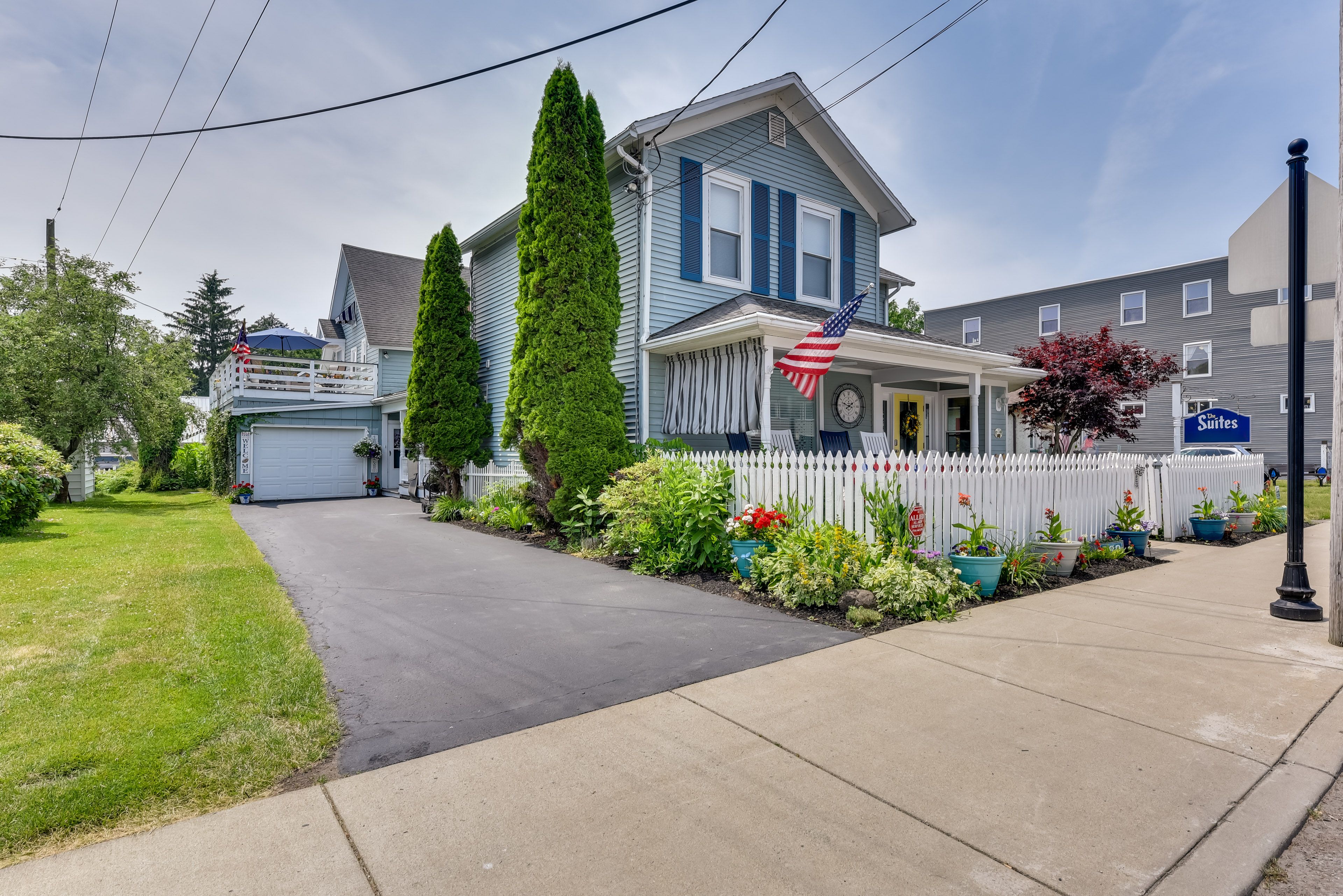Shared Driveway | Free Street Parking | Free Public Lot (2 Blocks Away)
