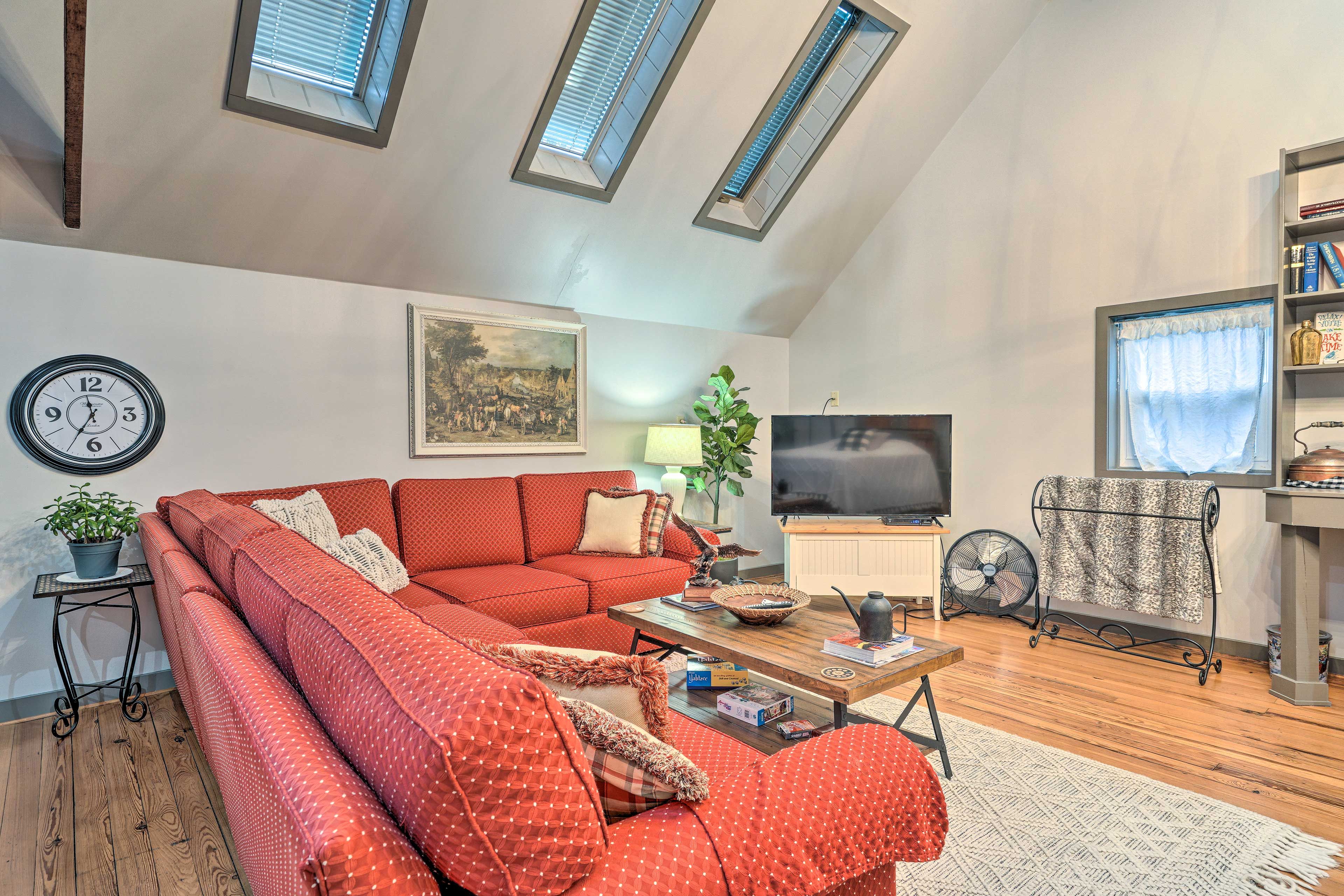 Living Area | 2 Window A/C Units | Central Heating