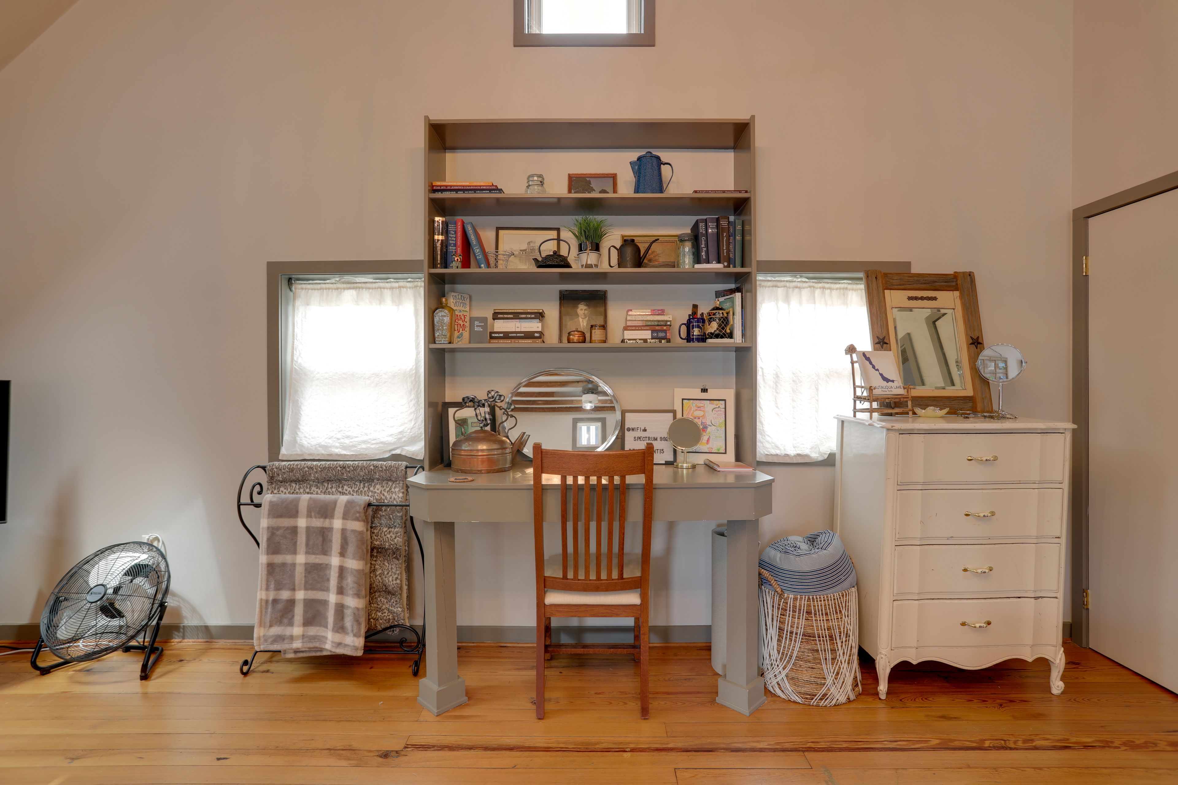 Laptop-Friendly Desk