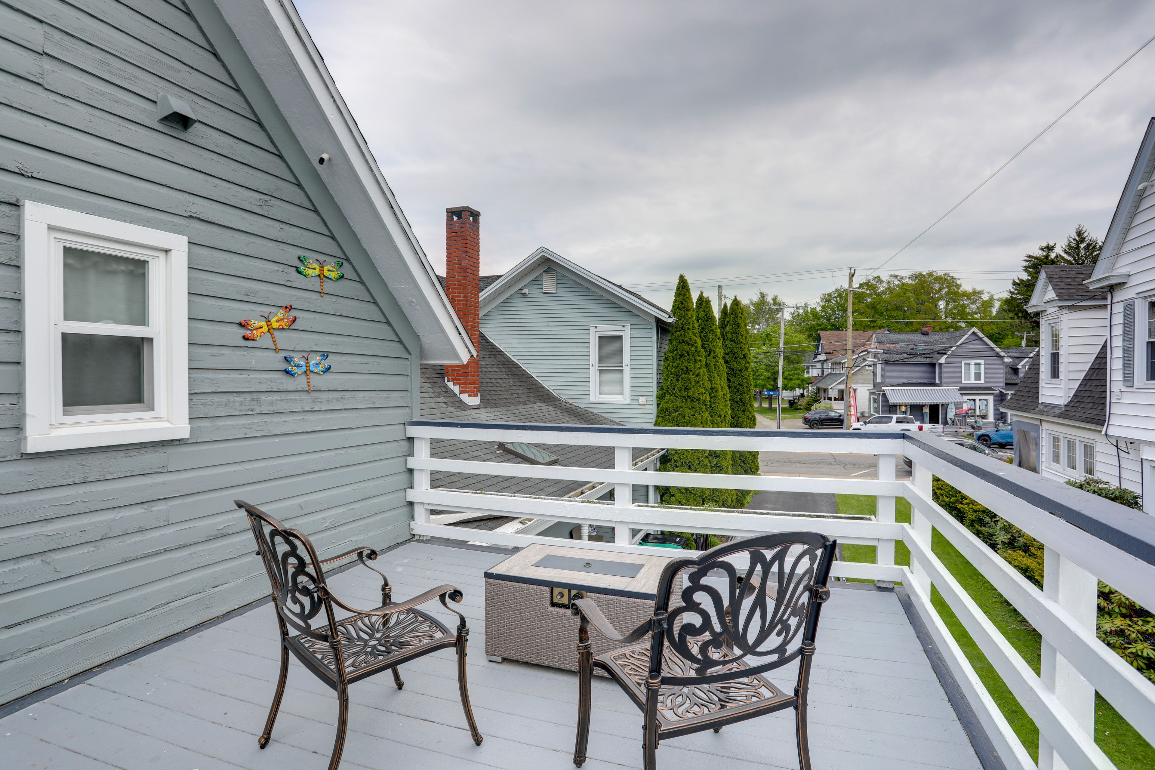 Private Deck