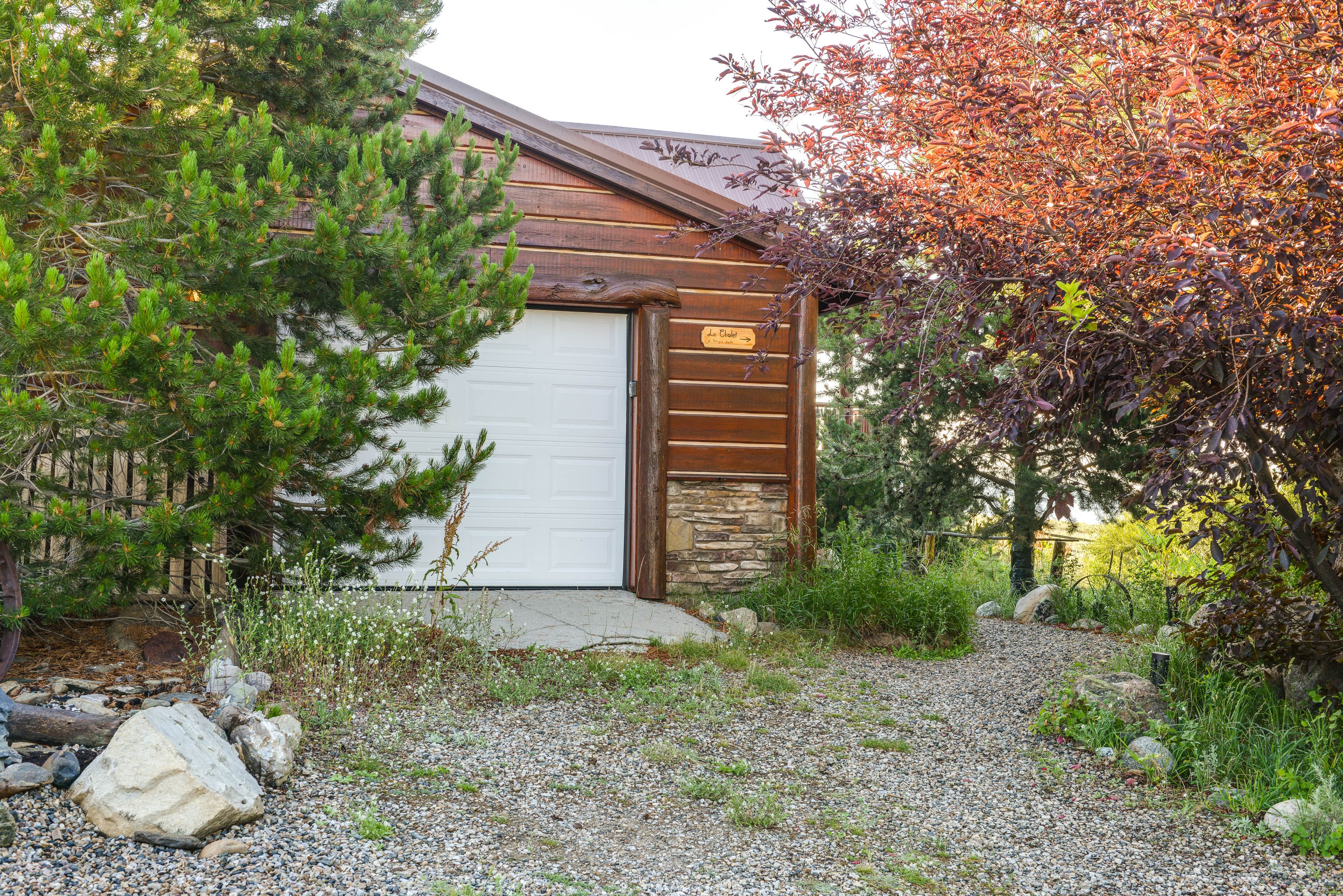 Property Exterior | Driveway Parking (2 Vehicles)