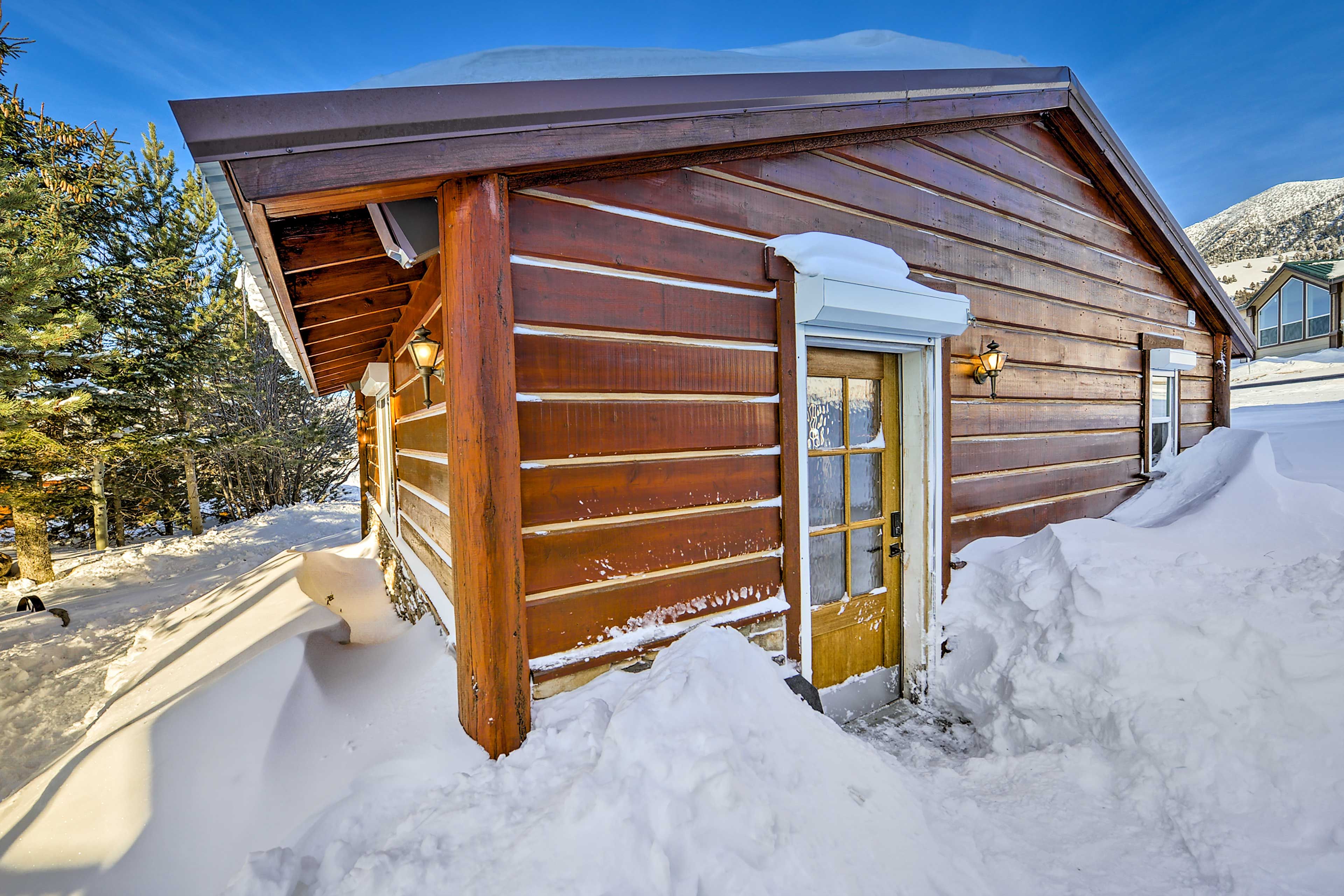 Property Exterior Winter