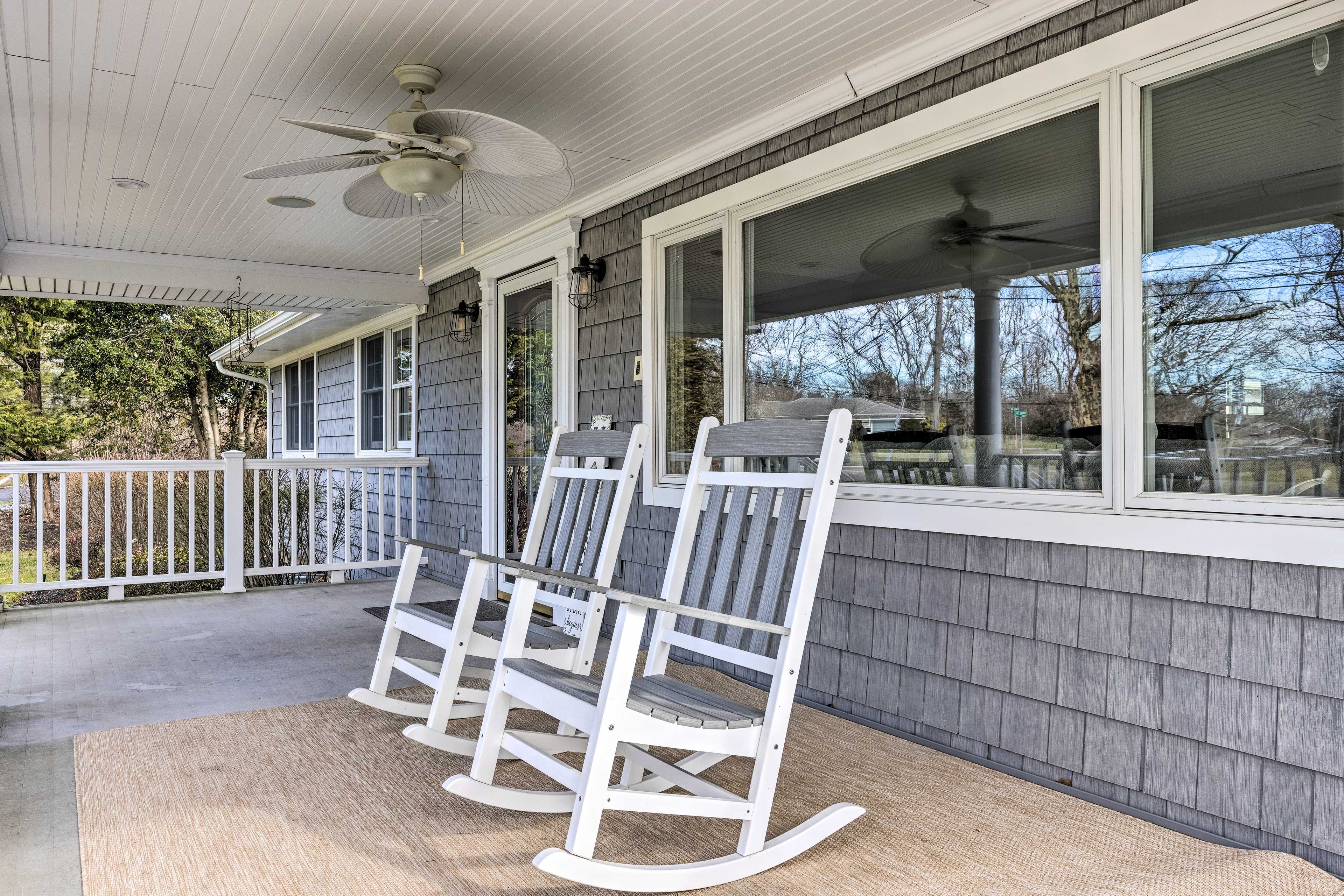 Front Porch | Rocking Chairs | Ceiling Fan