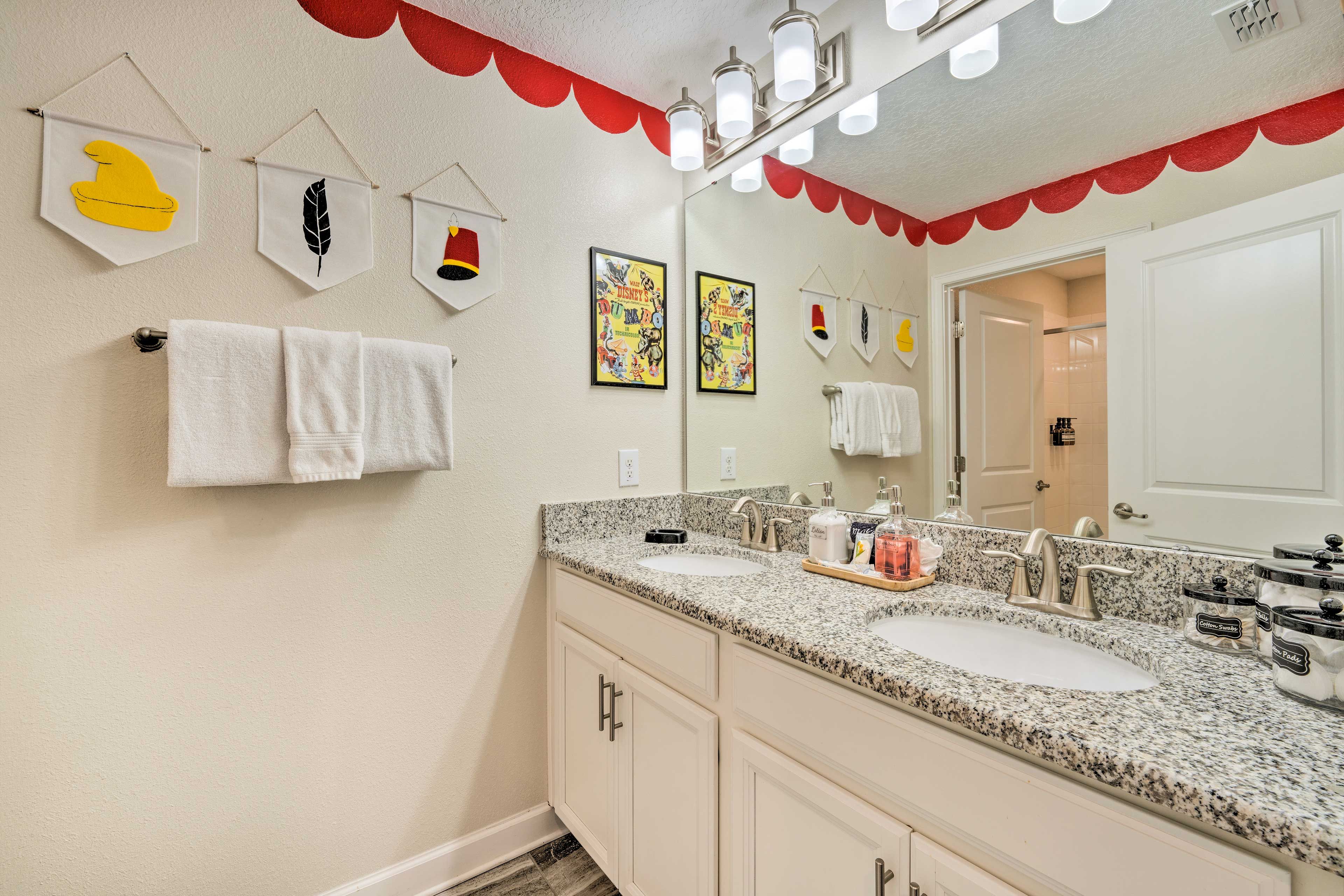 Full Bathroom | 2nd Floor