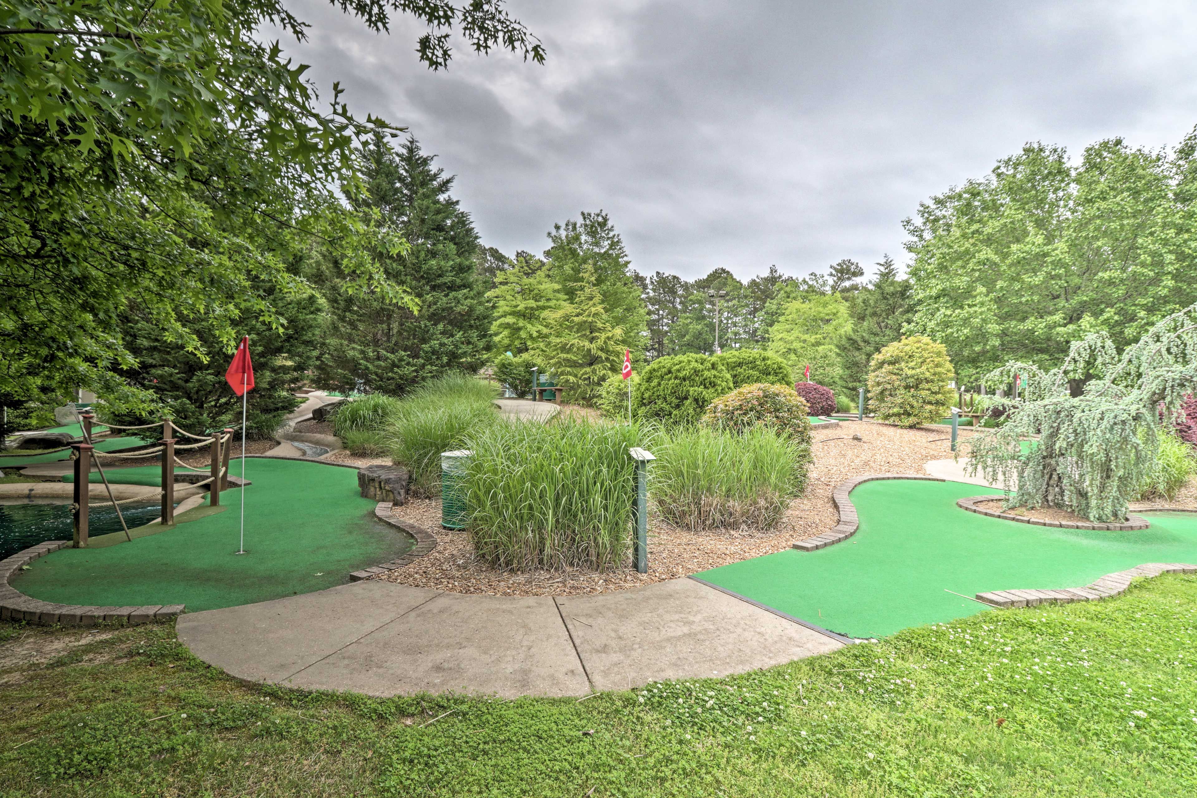 Community Miniature Golf