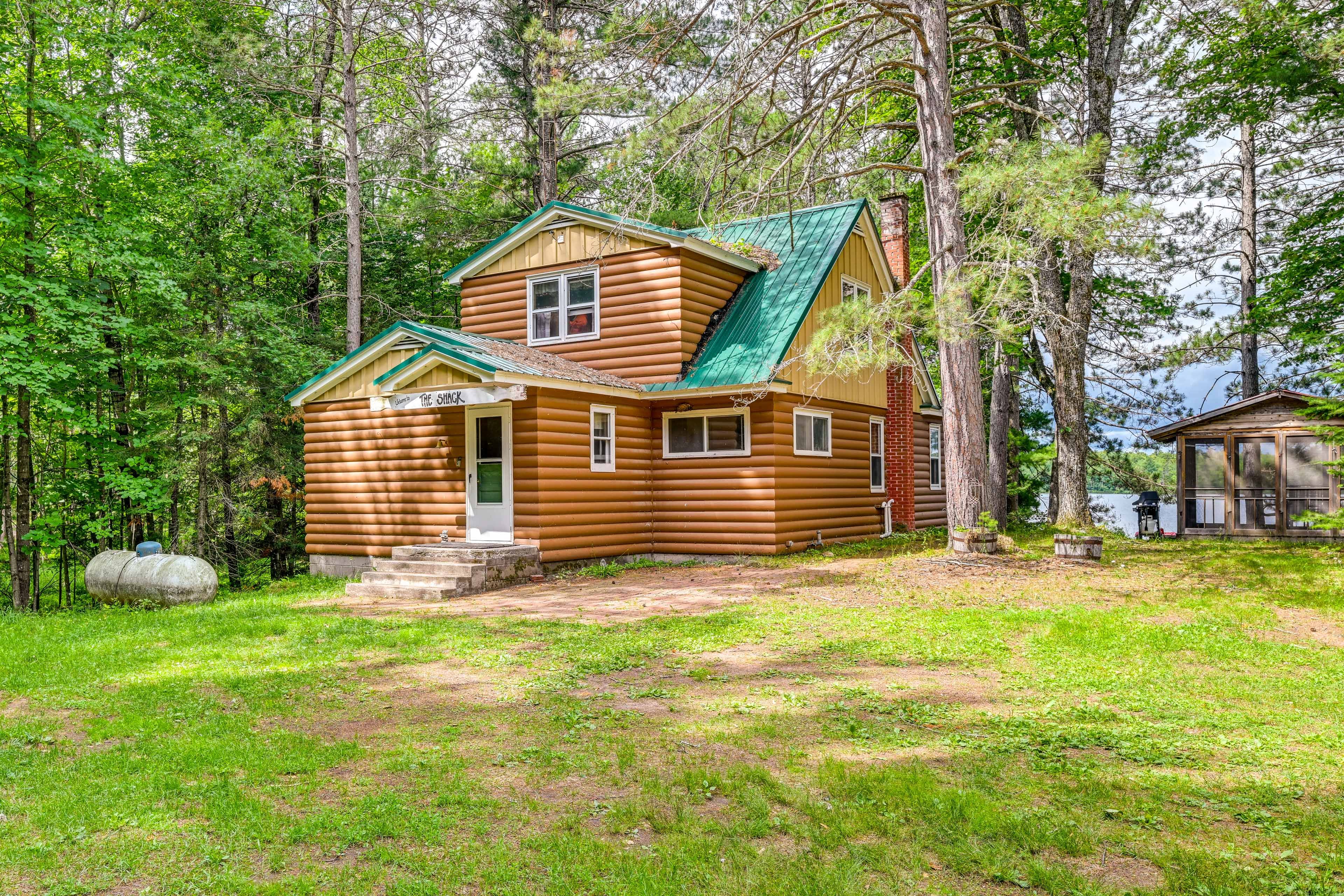 Property Exterior | Driveway (2 Vehicles) | RV/Trailer Parking Allowed (2 Max)