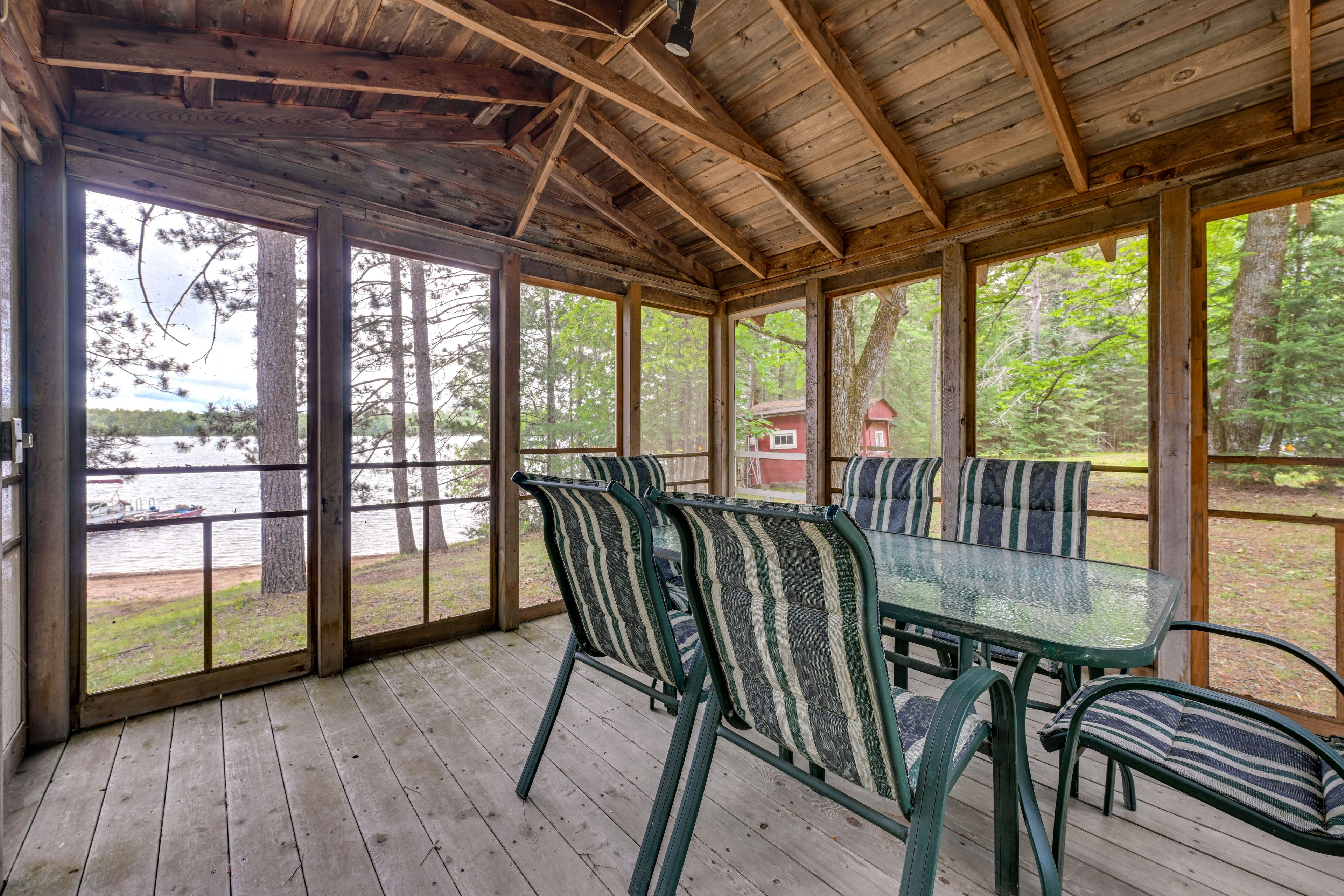 Screened-In Dining Area