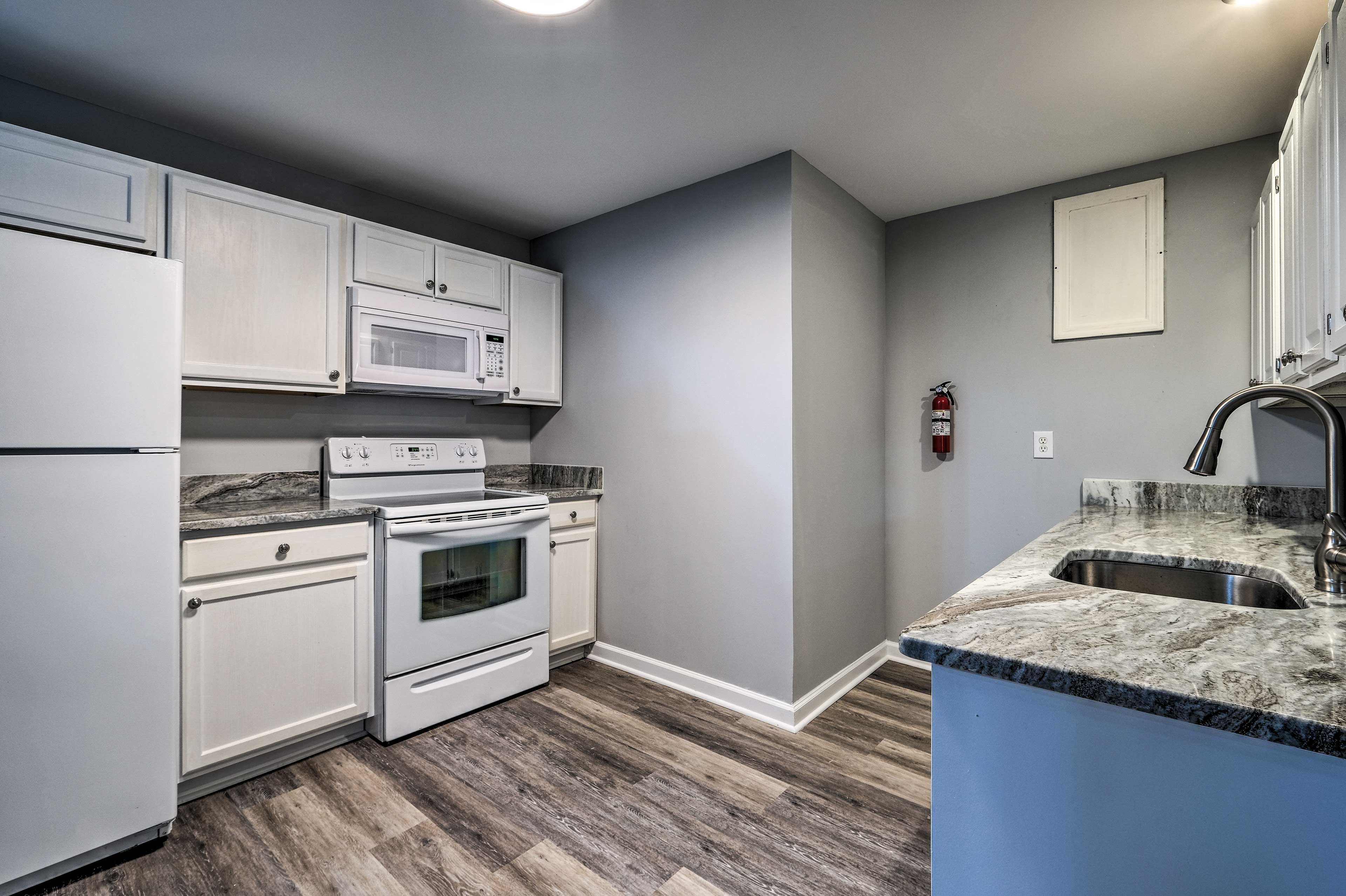 Bonus Kitchen | Lower Level