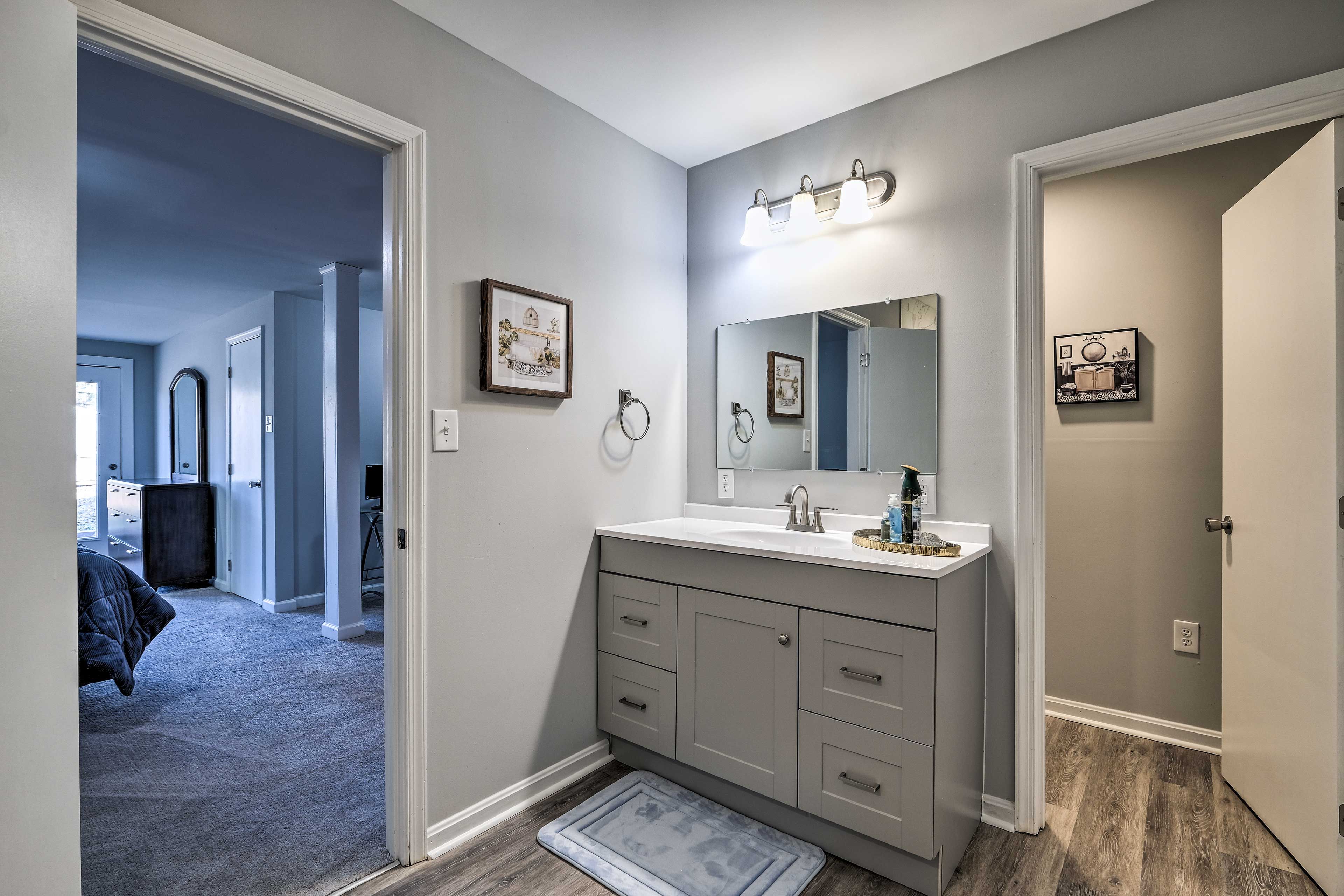 Full Bathroom