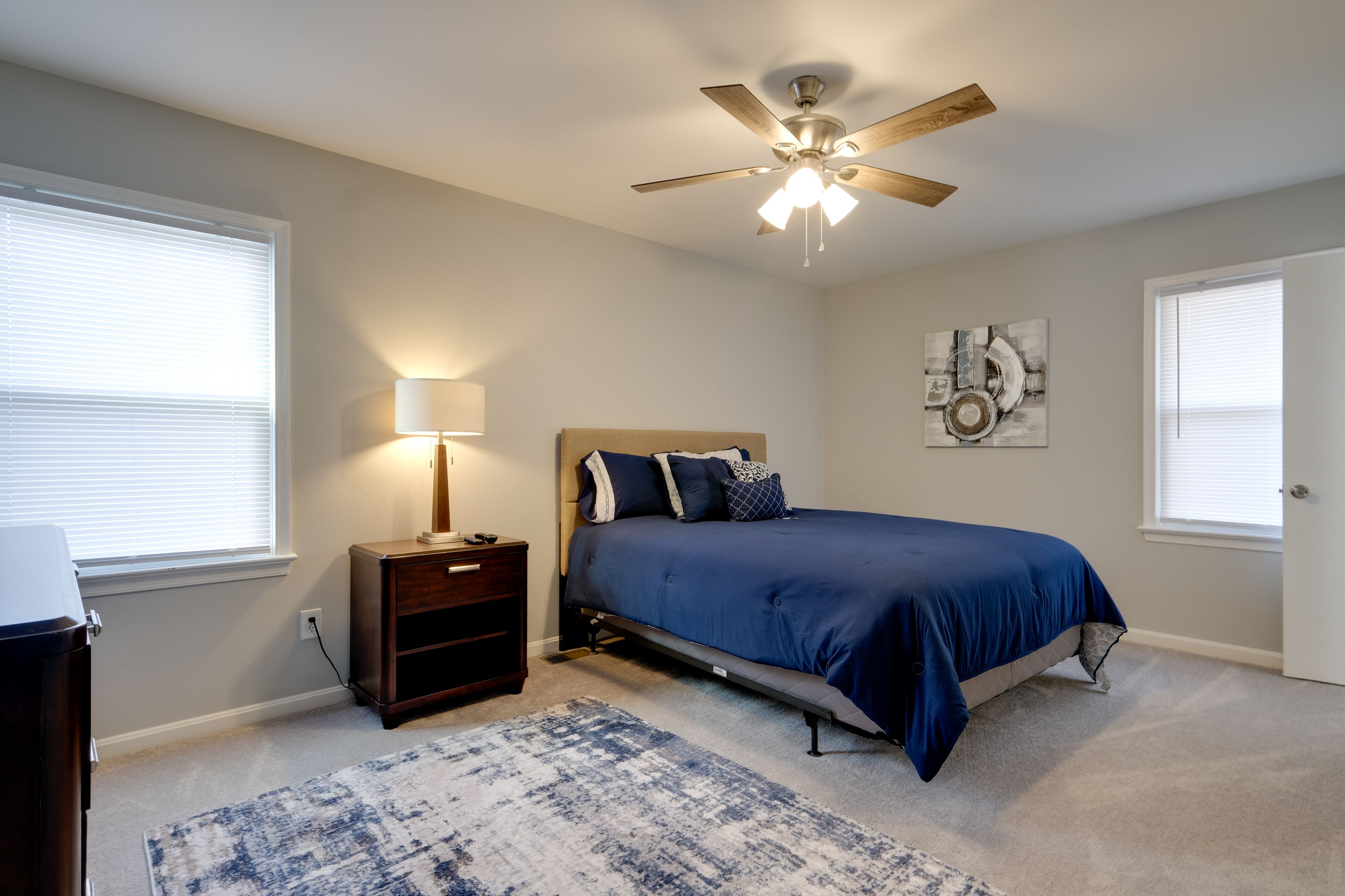 Bedroom 1 | Main Level | Queen Bed | Linens Provided