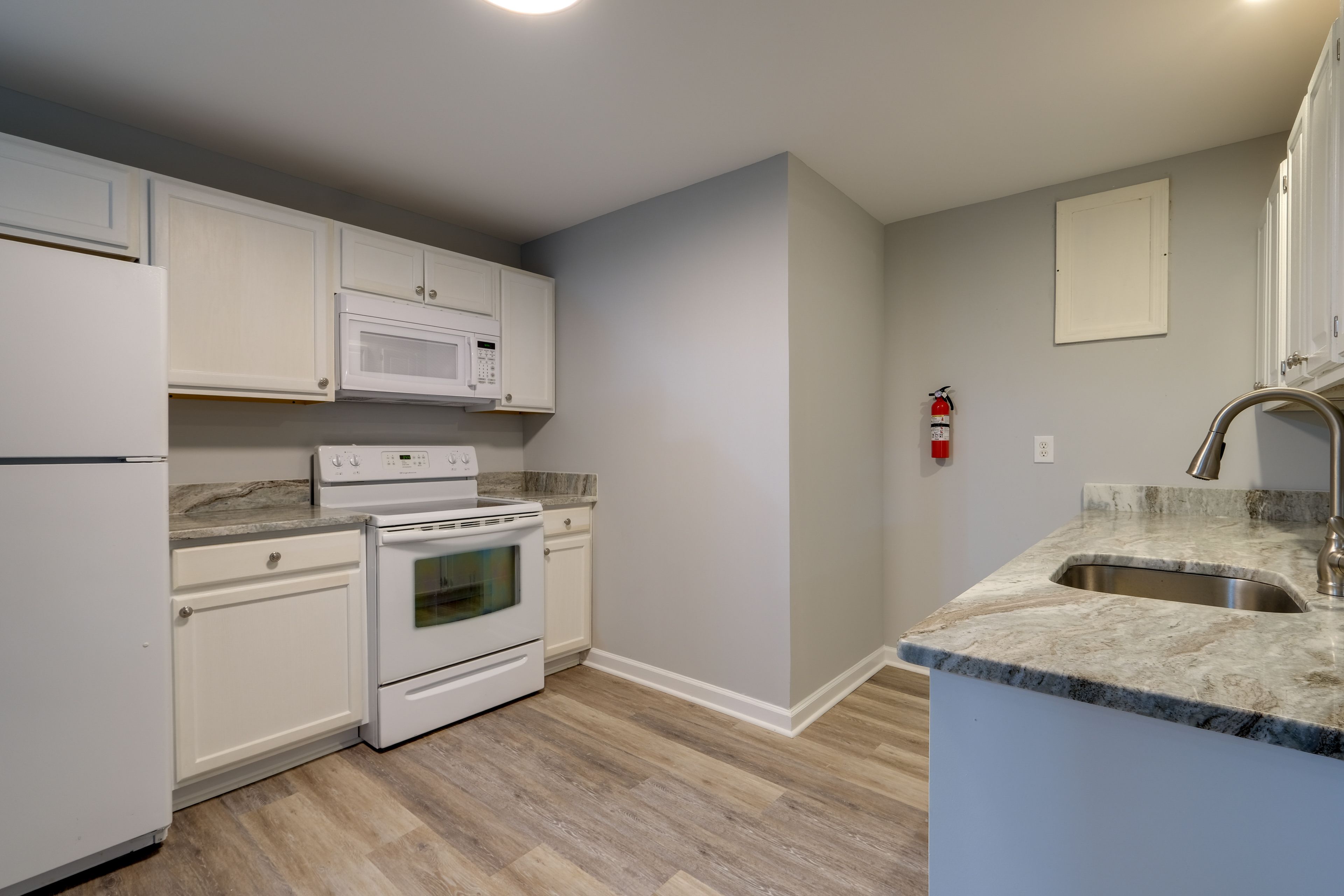 Bonus Kitchen | Lower Level