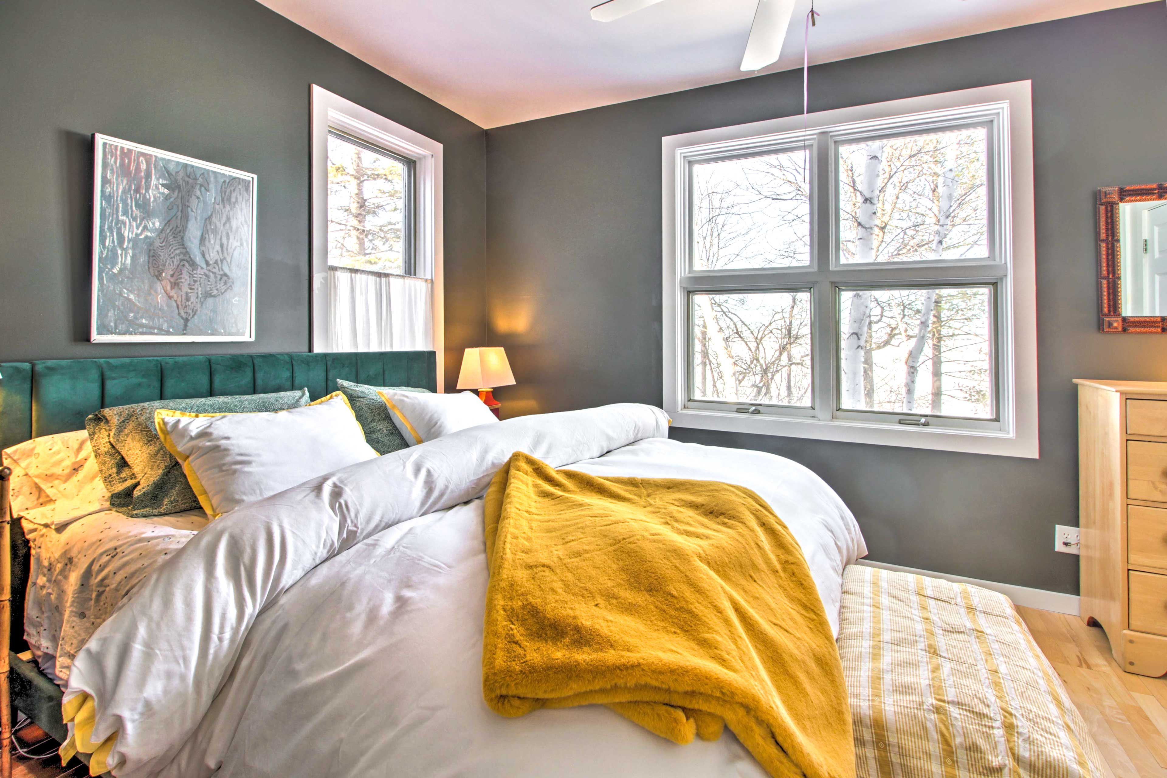 Bedroom 1 | King Bed | Linens Provided