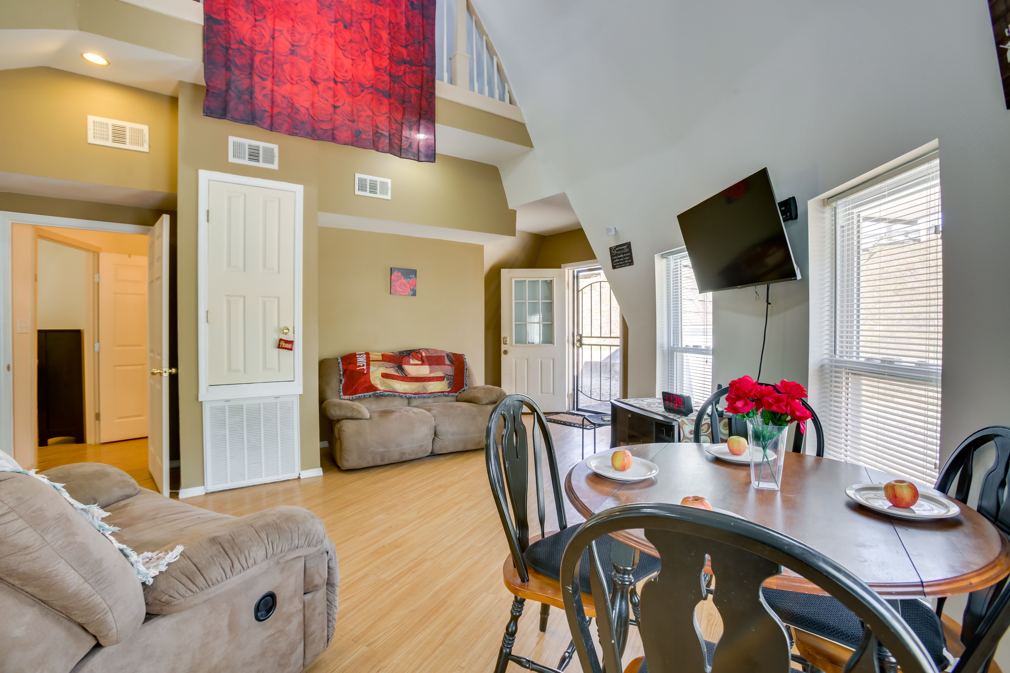 Dining Area | Dishware/Flatware | Trash Bags/Paper Towels