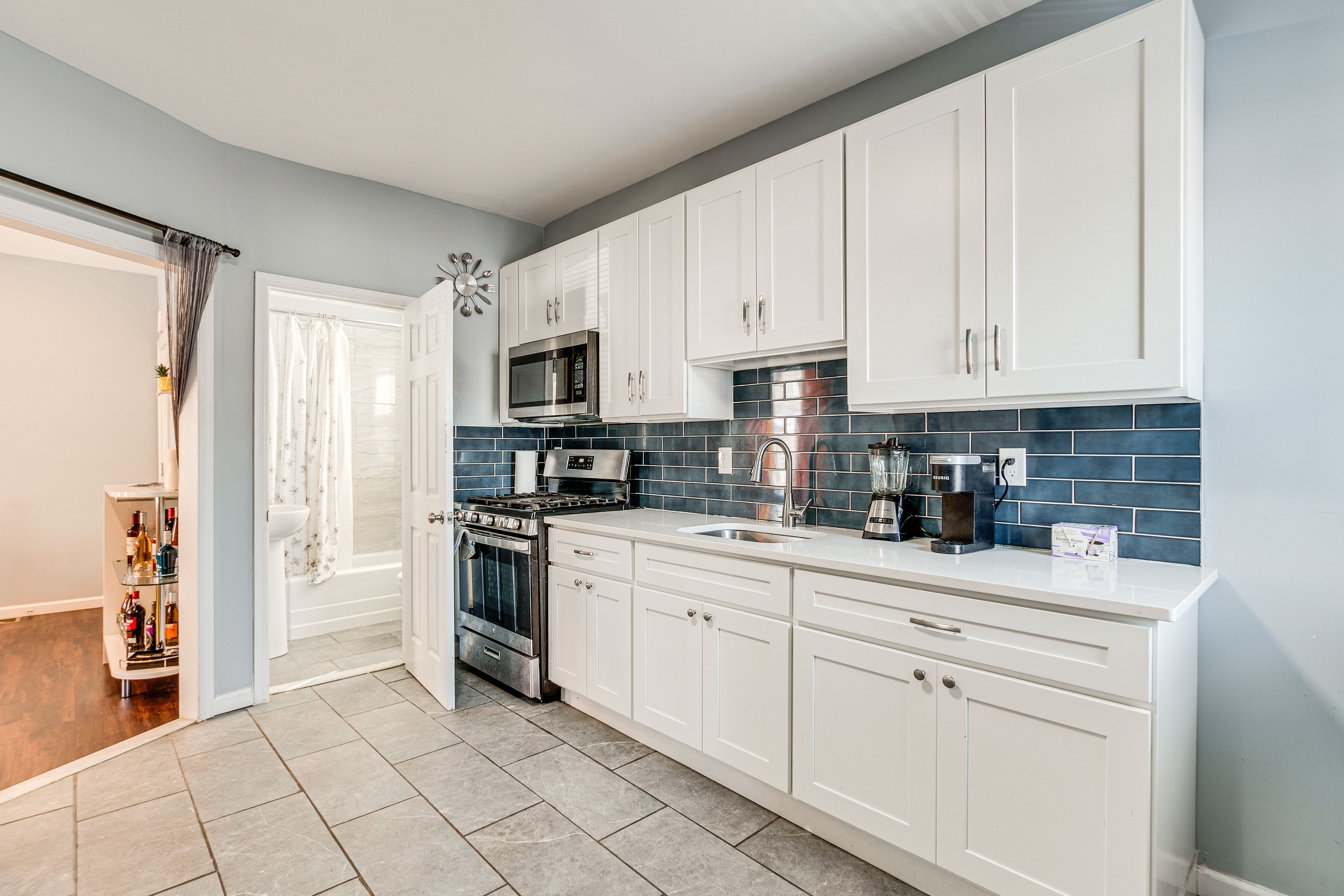 Kitchen | Free WiFi | Central A/C | Keurig Coffee Maker