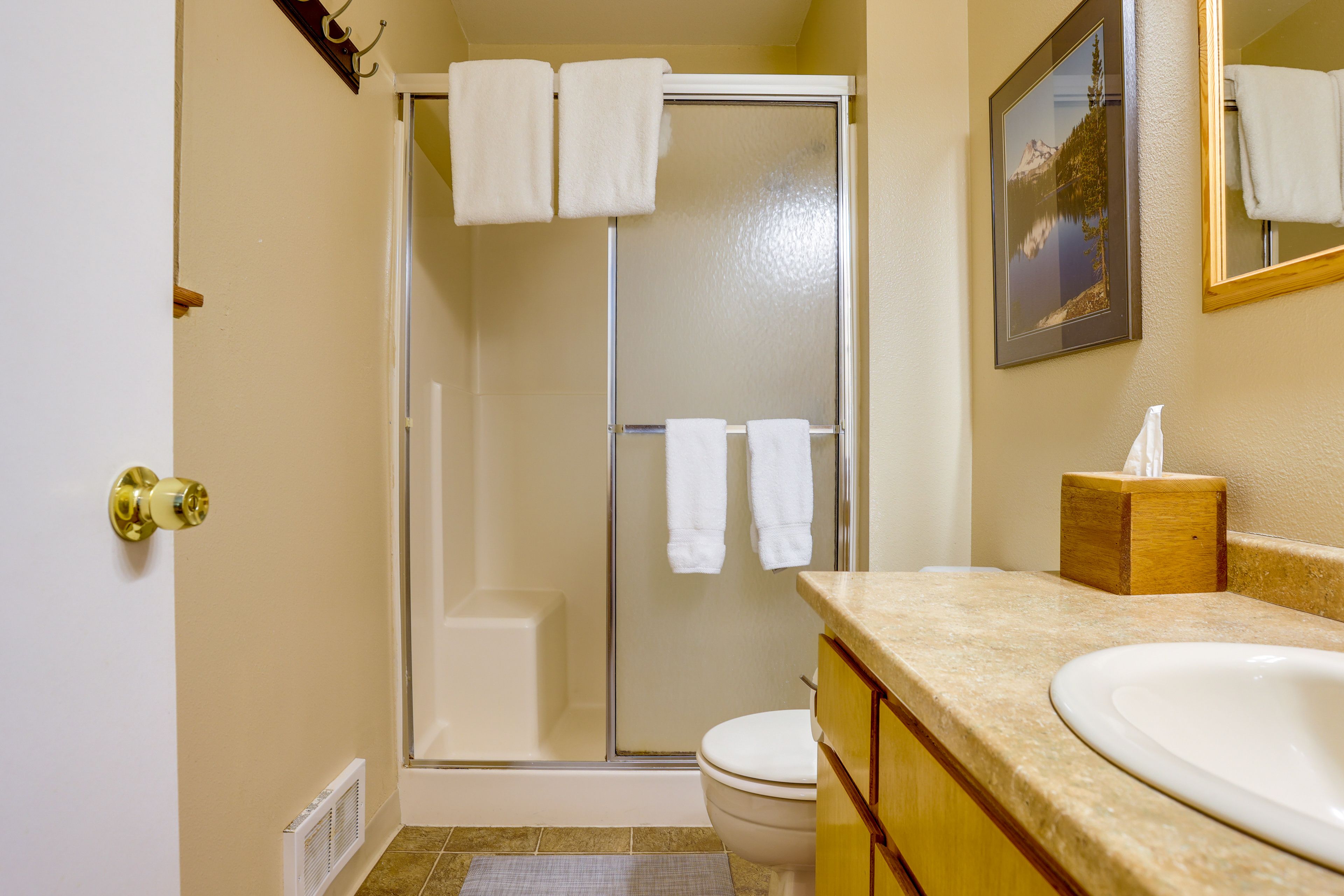 Bathroom | Towels Provided