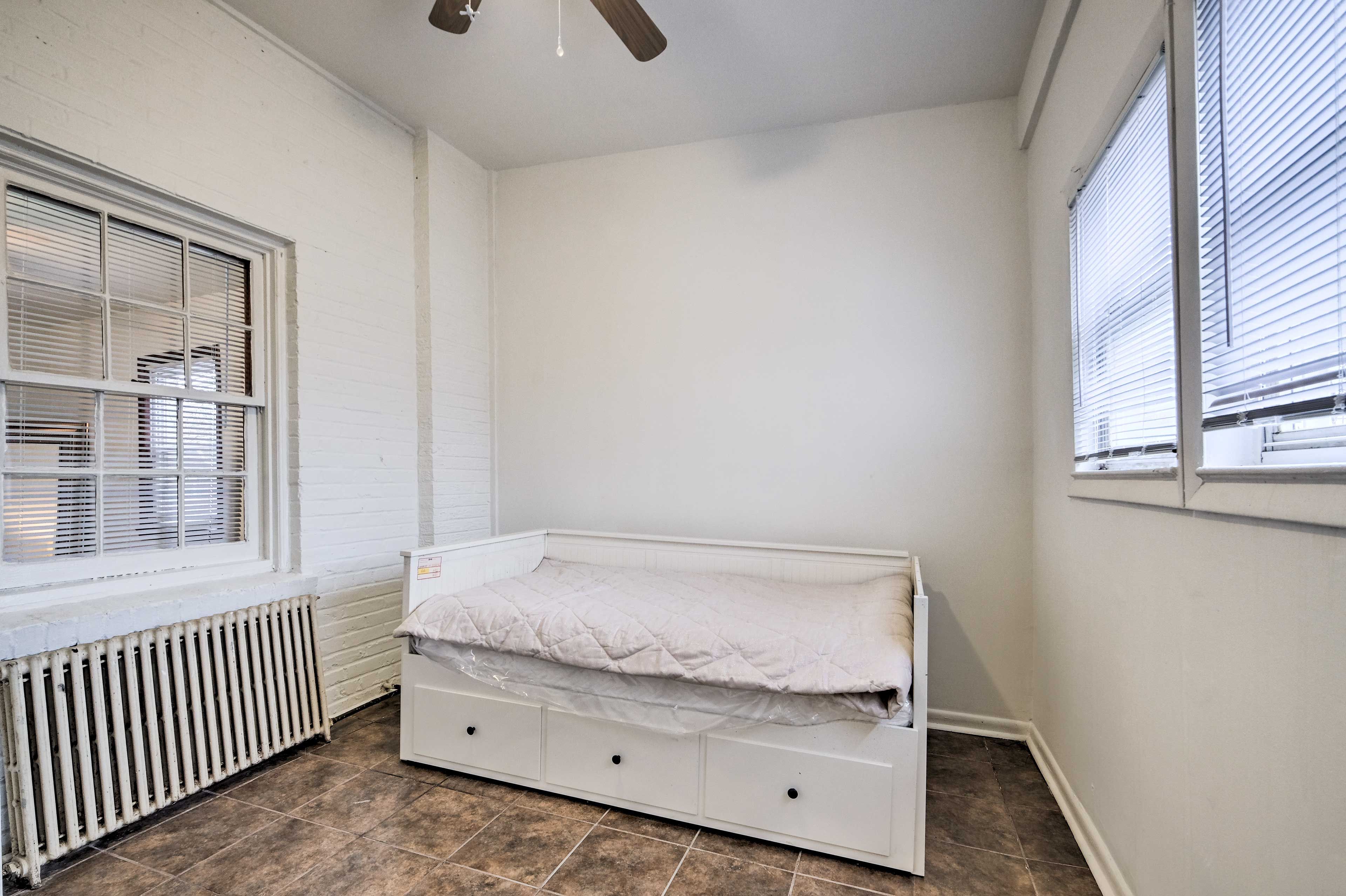 Bedroom 2 | Twin Daybed