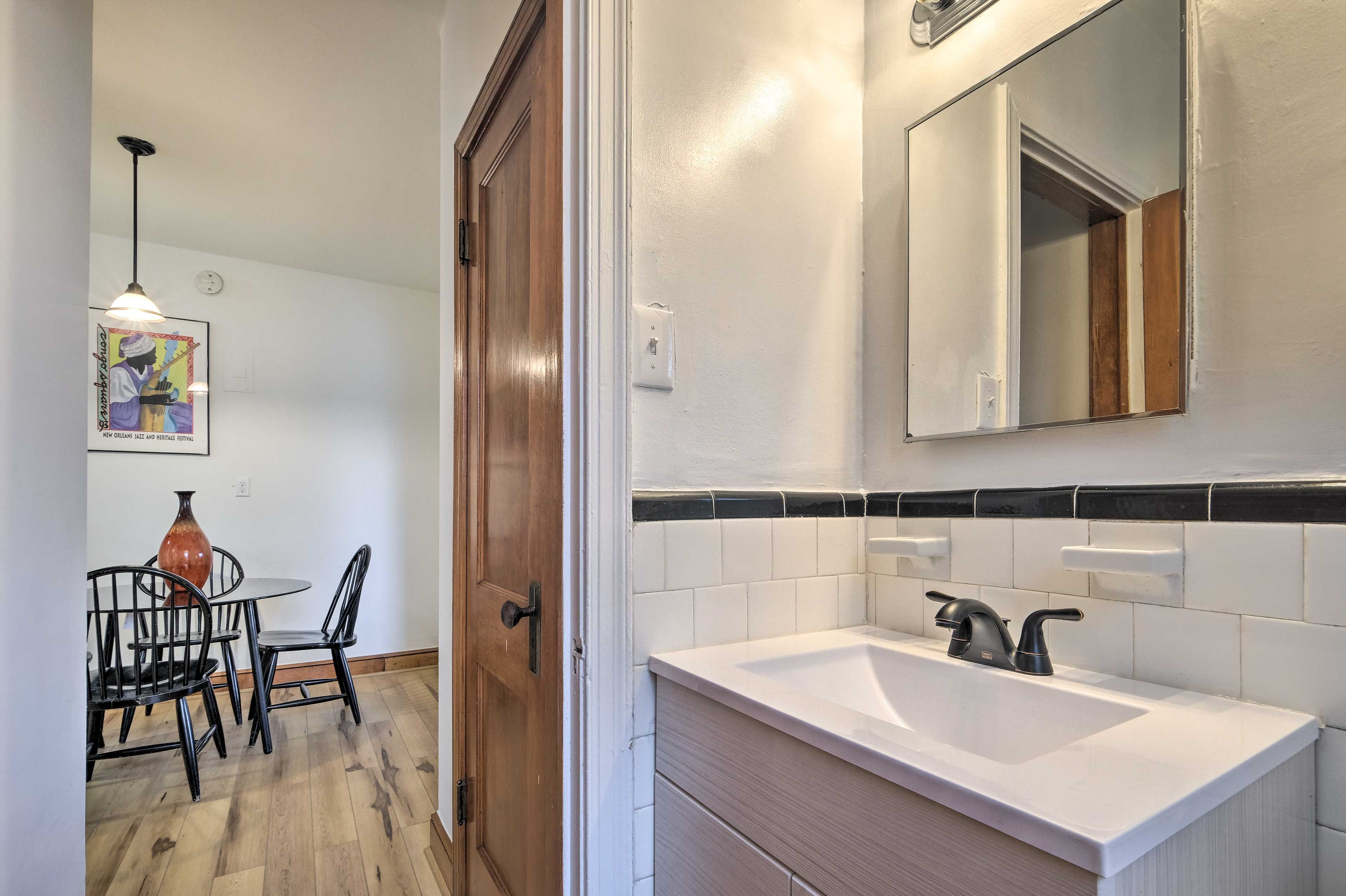 Full Bathroom