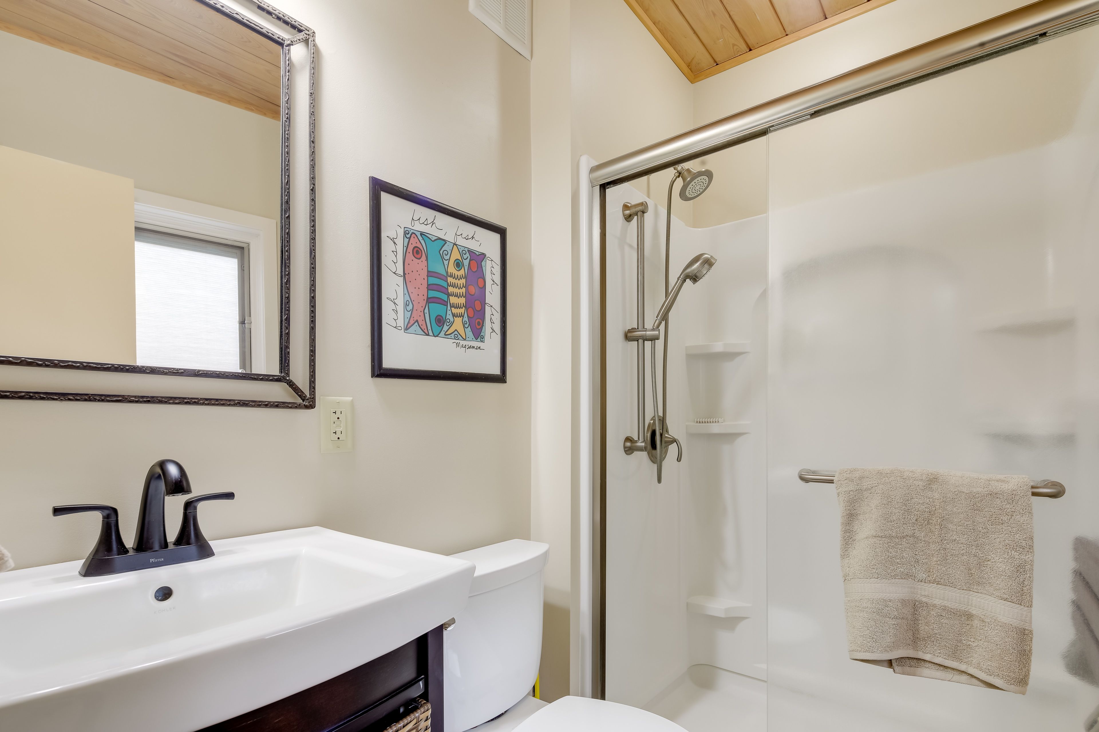 Full Bathroom | Main Level