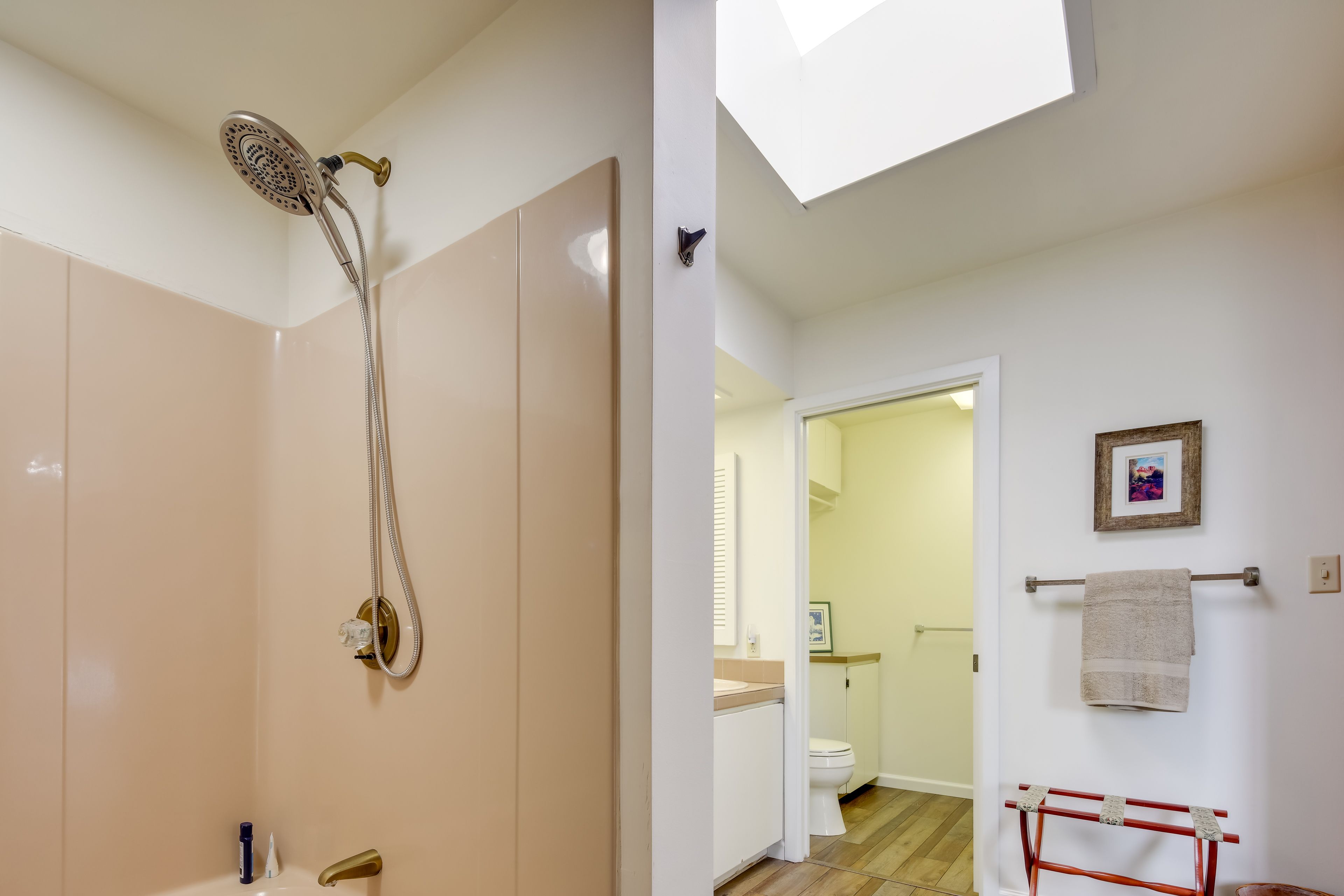 Full Bathroom | Main Level