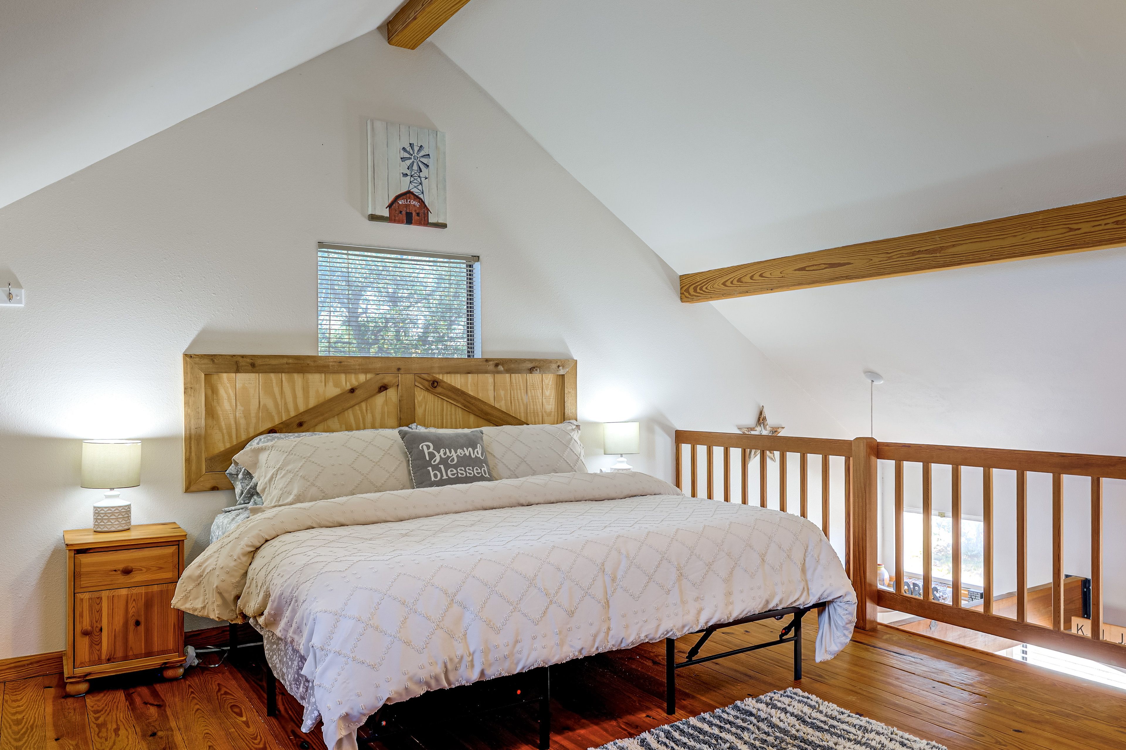 Bedroom | King Bed