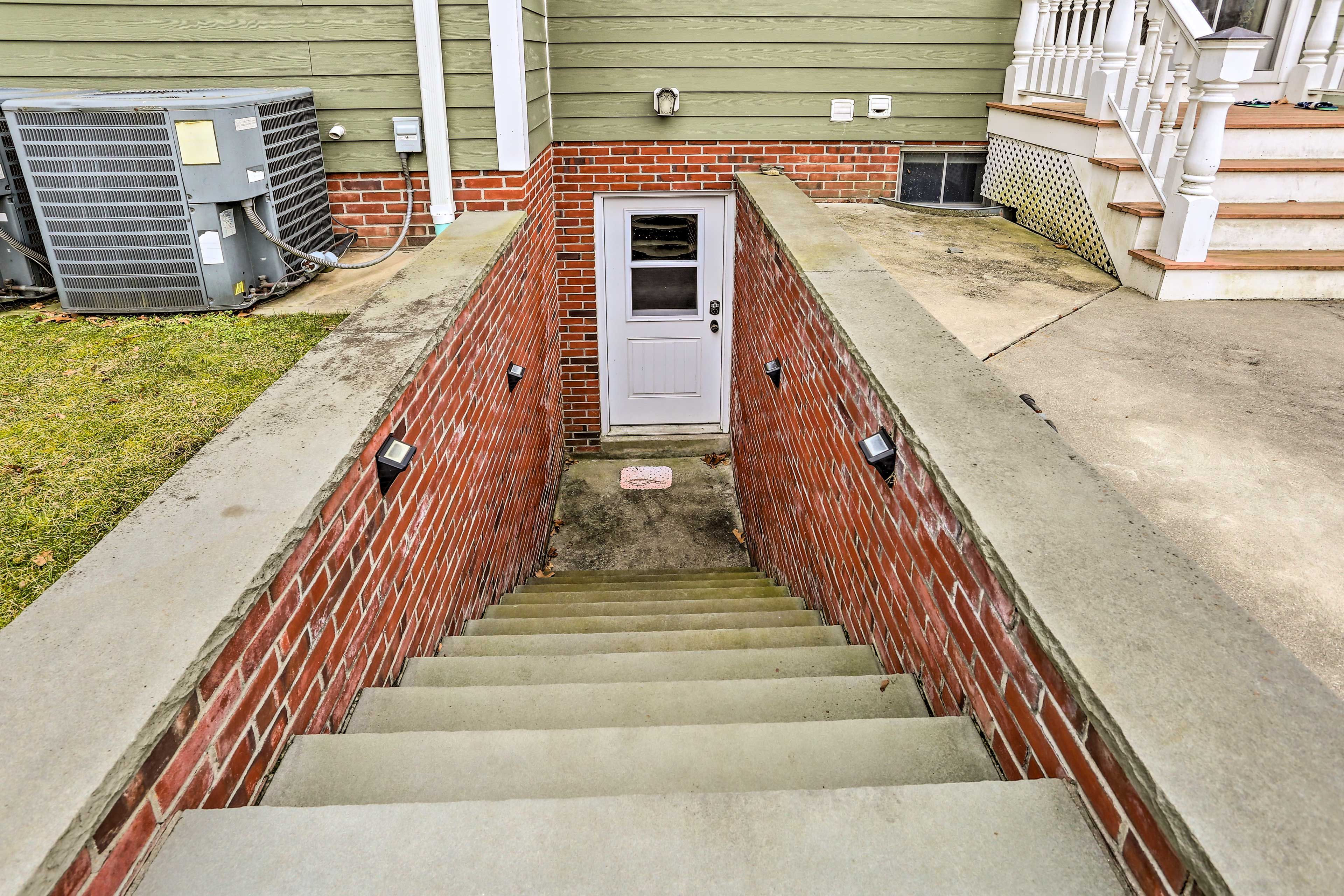 Private Entrance