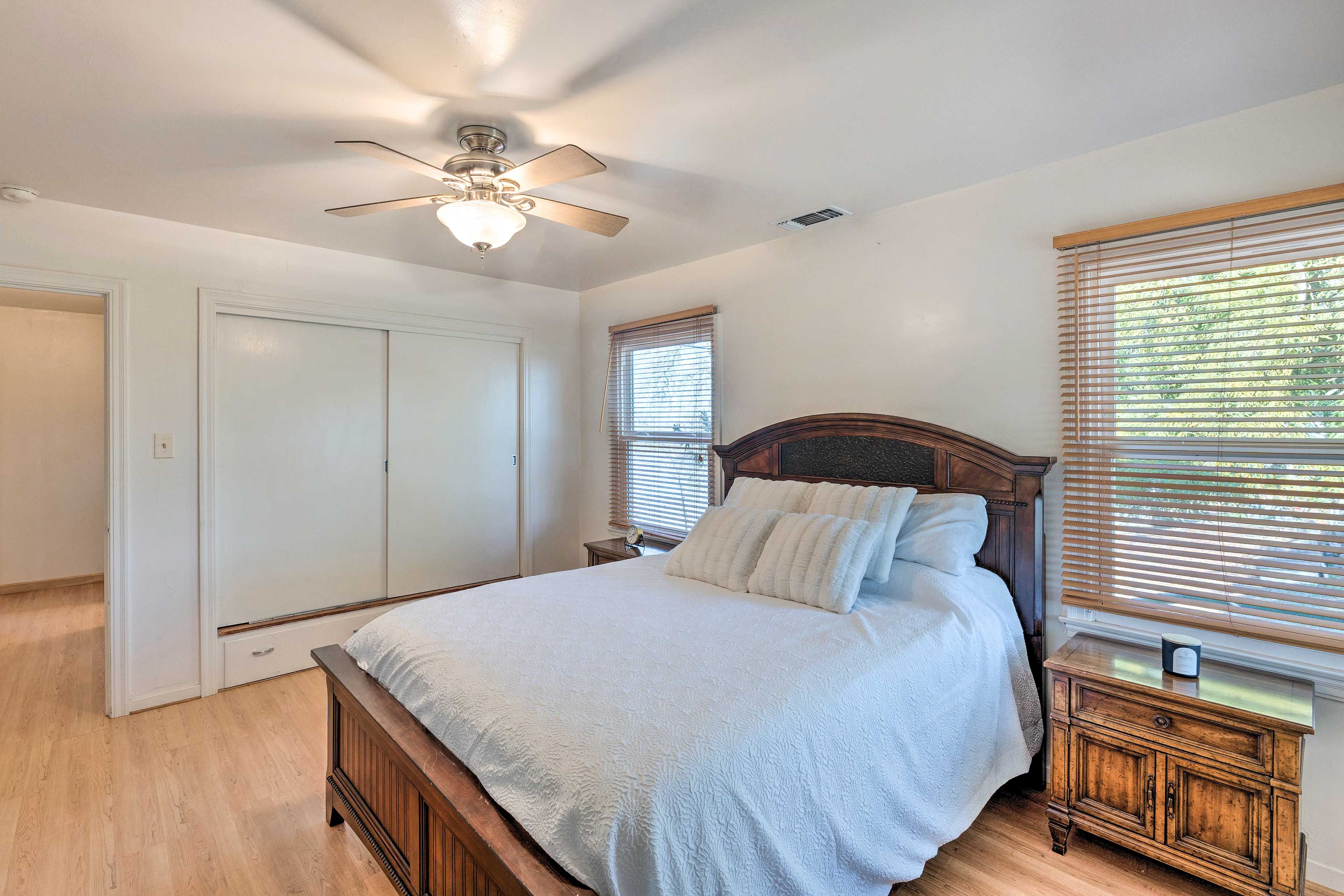 Bedroom 1 | Queen Bed | Linens Provided