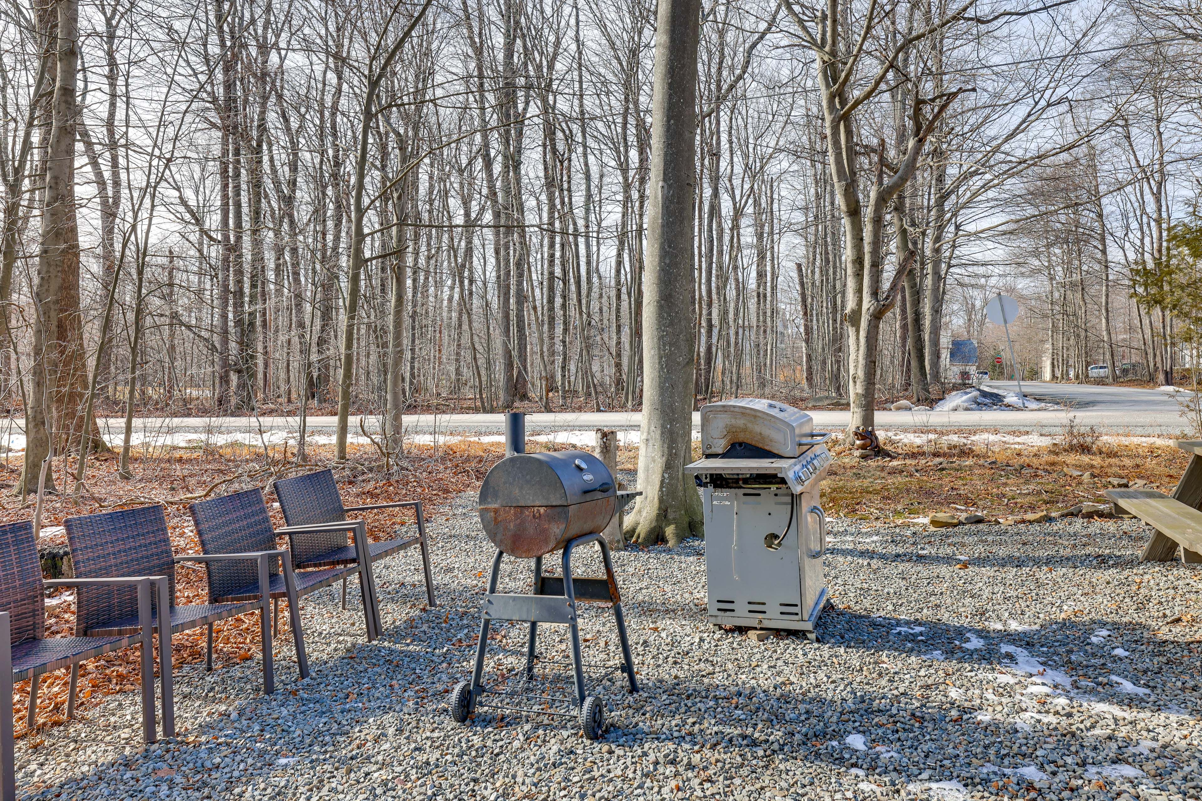 Grilling & Picnic Area