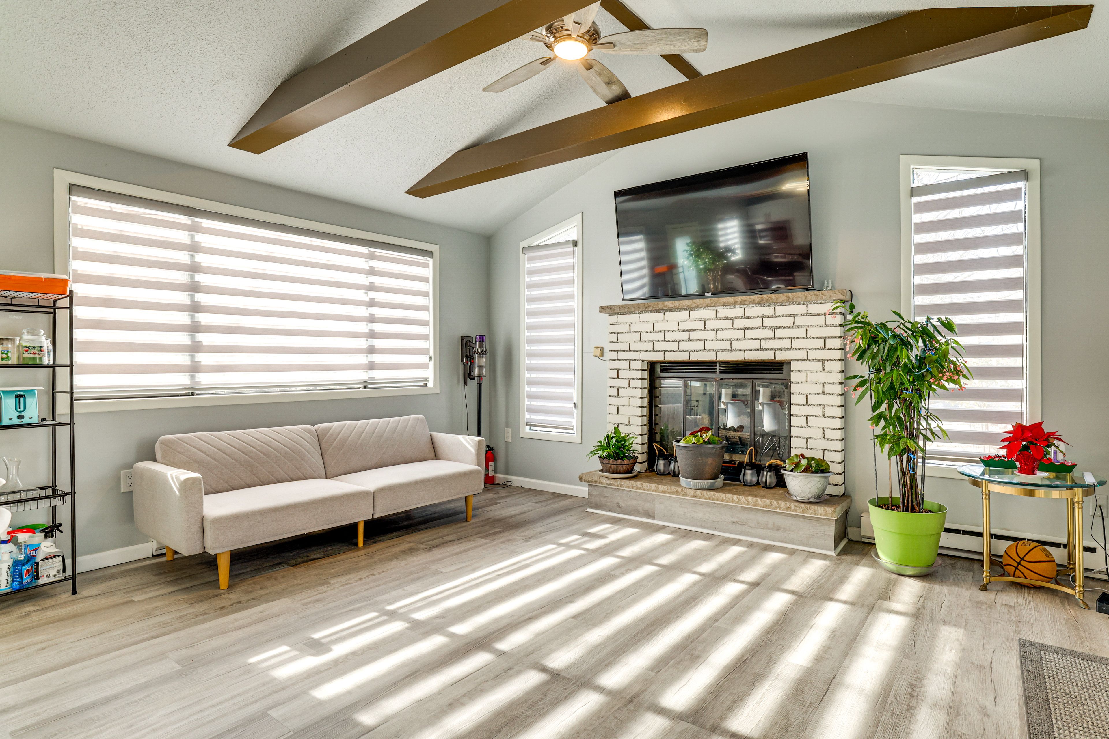 Coolbaugh Township Vacation Rental | 5BR | 2BA | Stairs Required | 1,730 Sq Ft