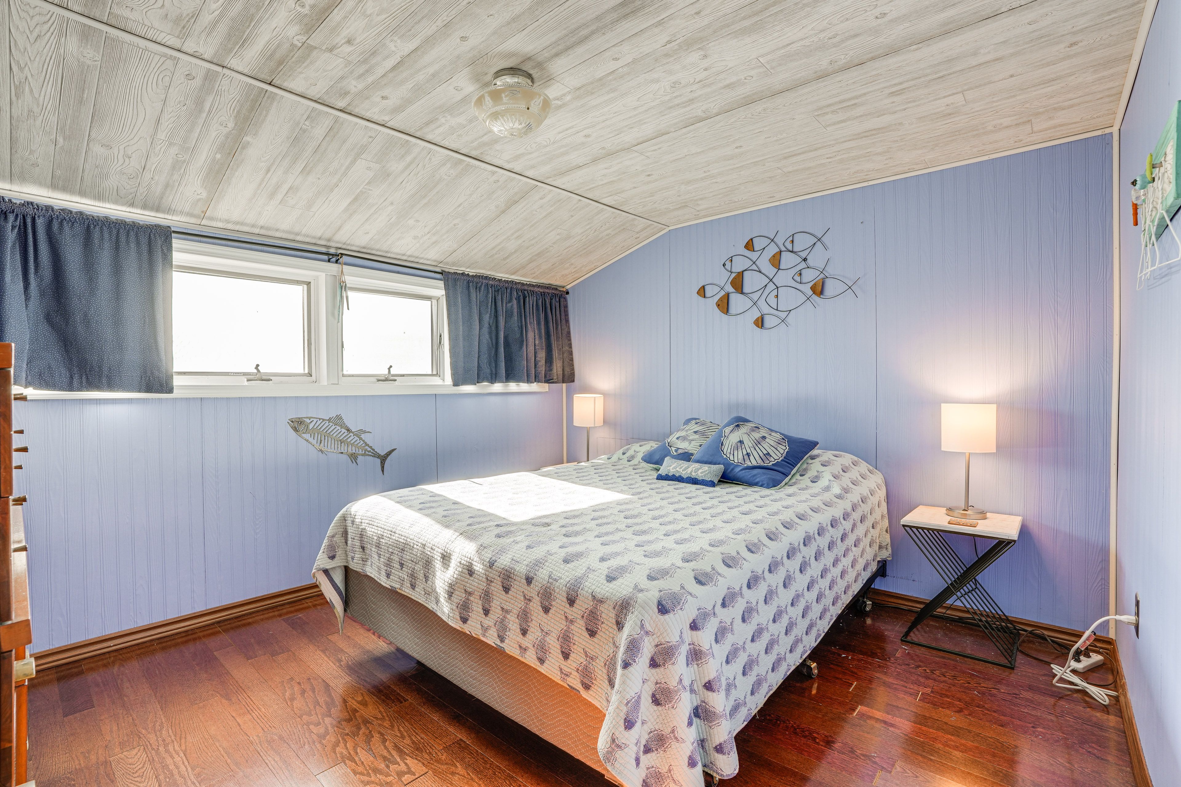 Bedroom 4 | 2nd Floor | Queen Bed