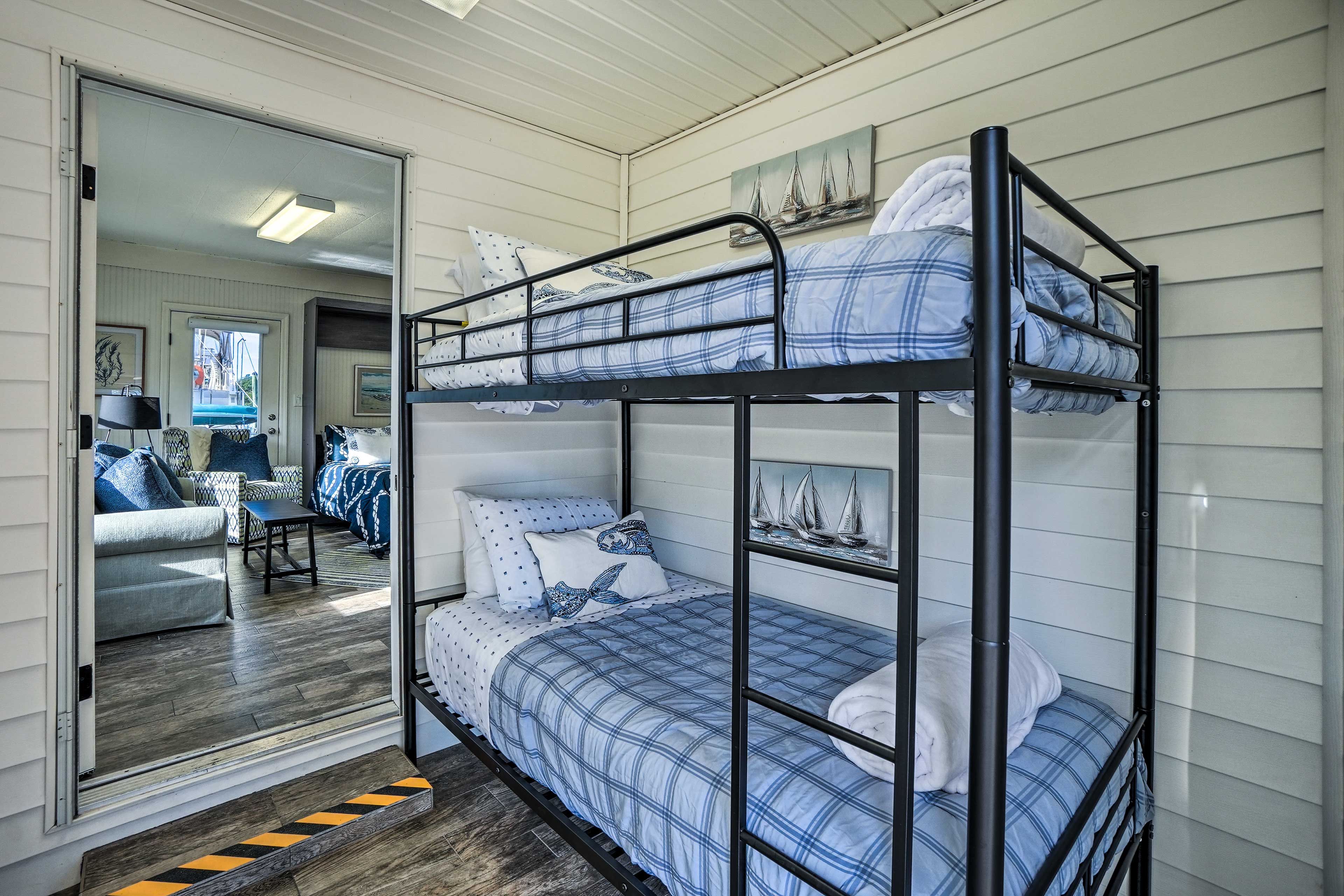 Bonus Room | Twin Bunk Bed