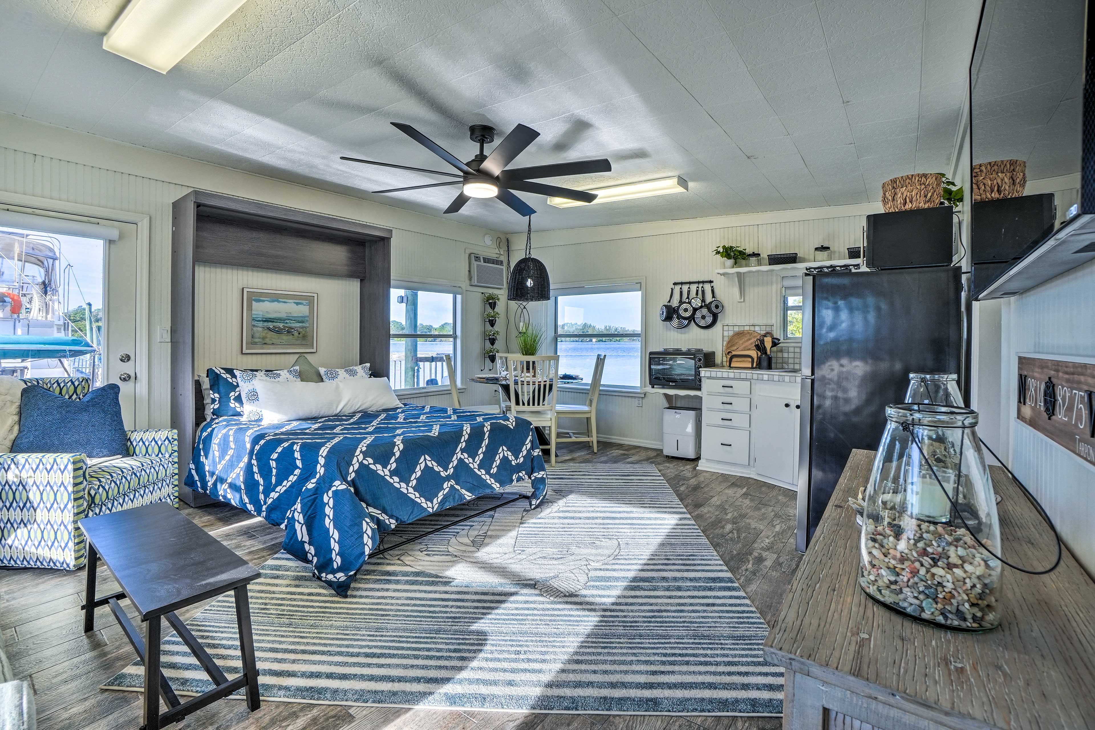 Studio | Single-Story Studio | Free WiFi | Electric Heating | Portable A/C Unit
