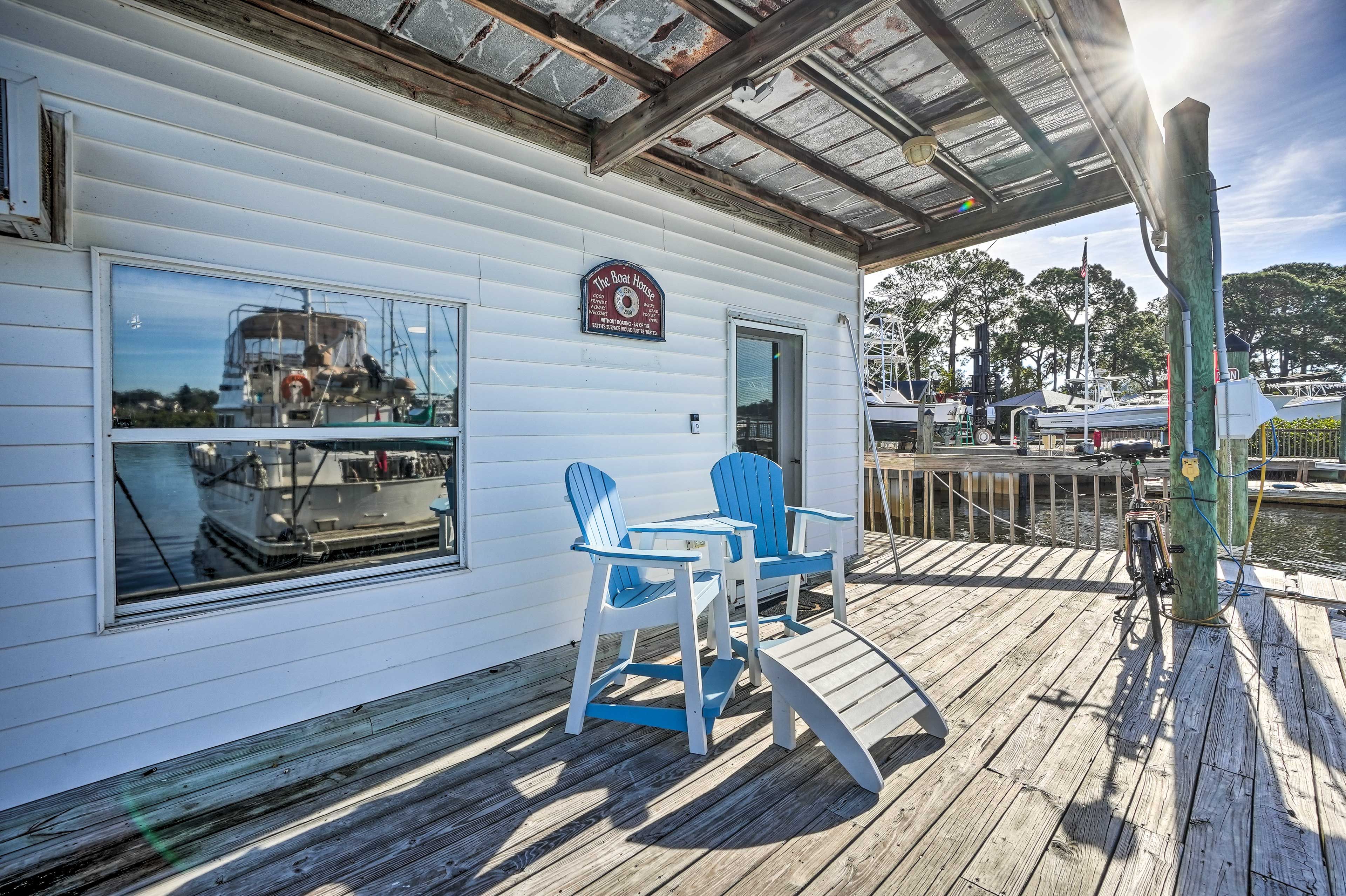 Covered Porch | Boat Dock