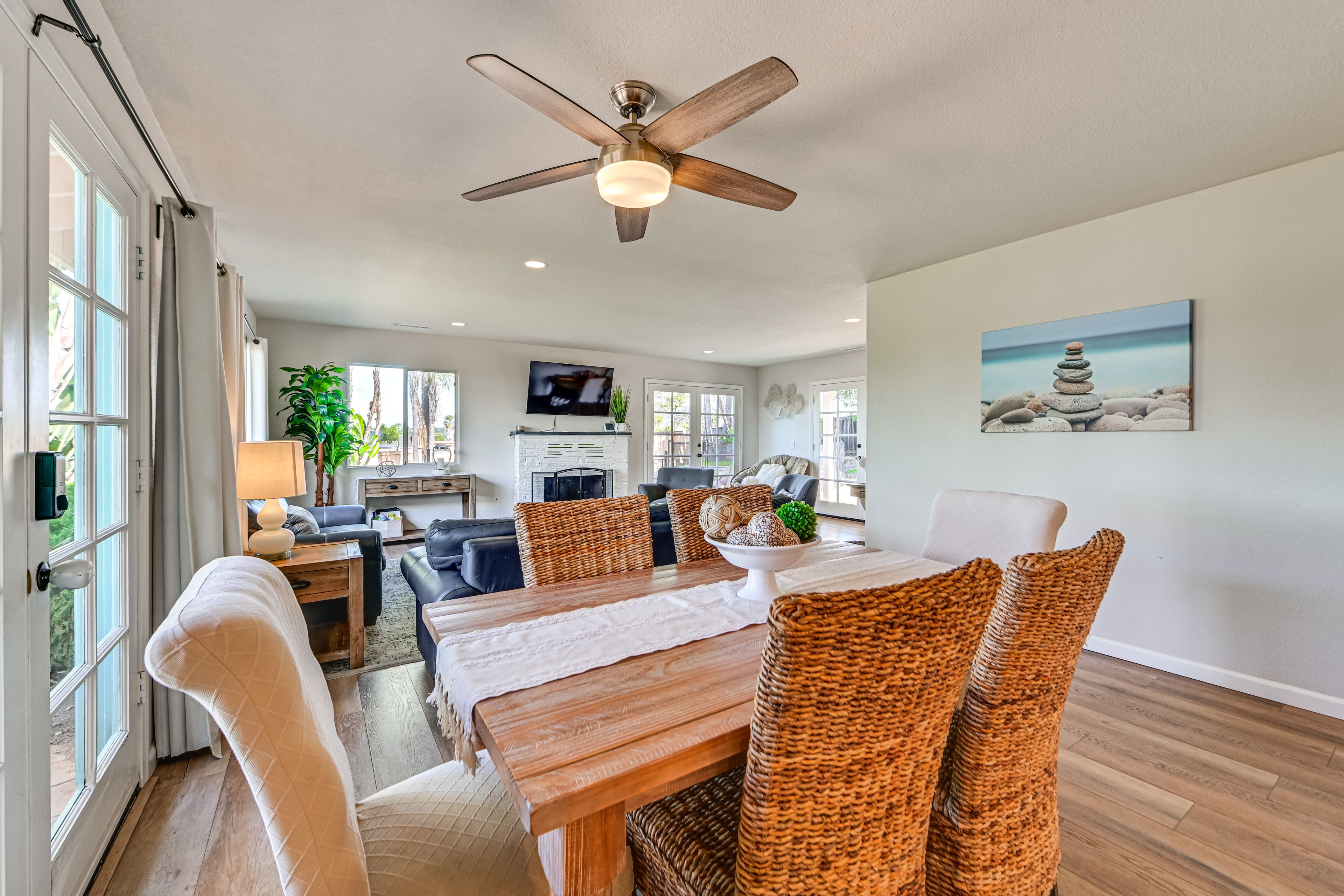 Dining Area 1 | Dishware/Flatware Provided | 1st Floor