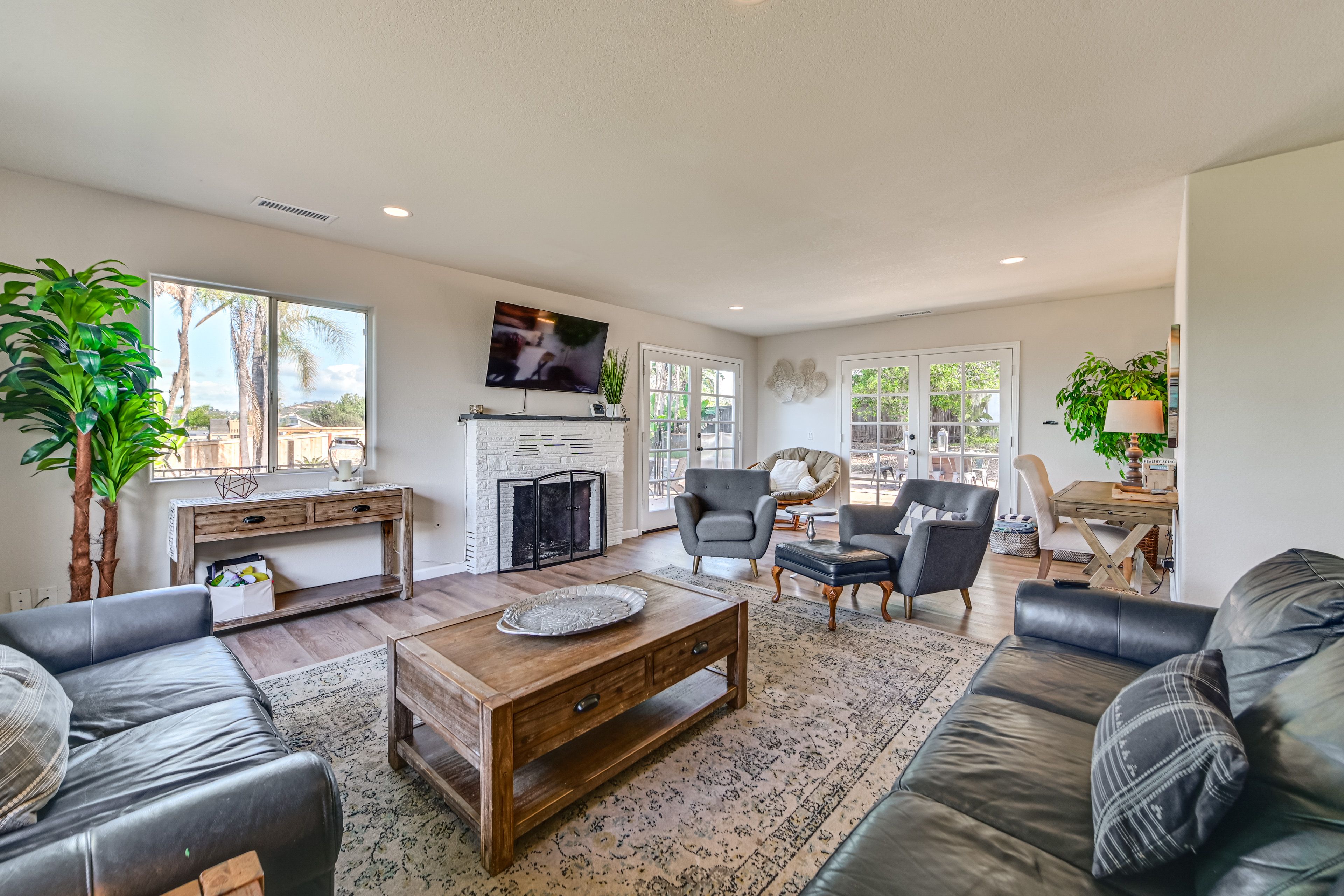 Living Room | Workspace | Books