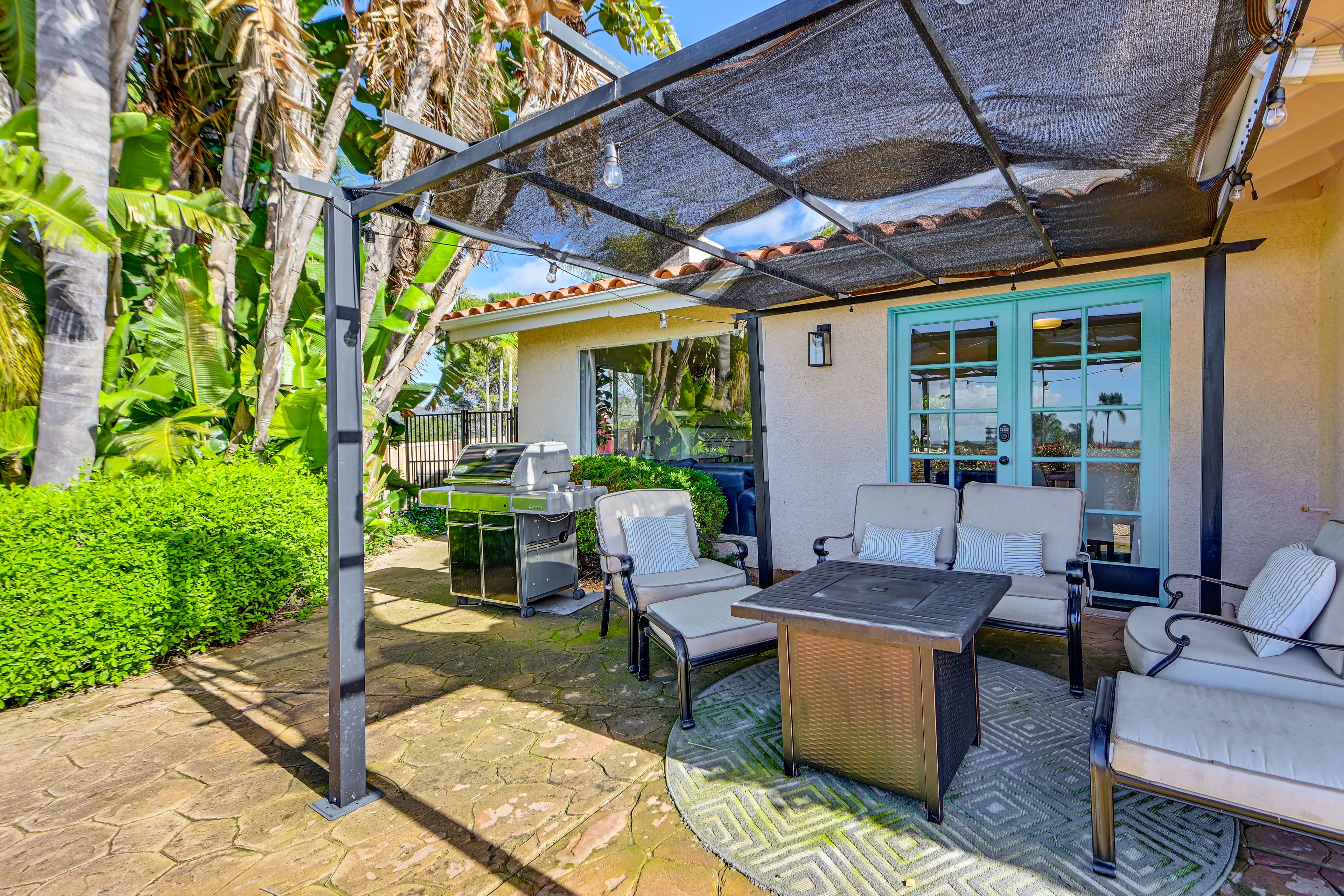 Patio | Gas Grill | Fire Pit