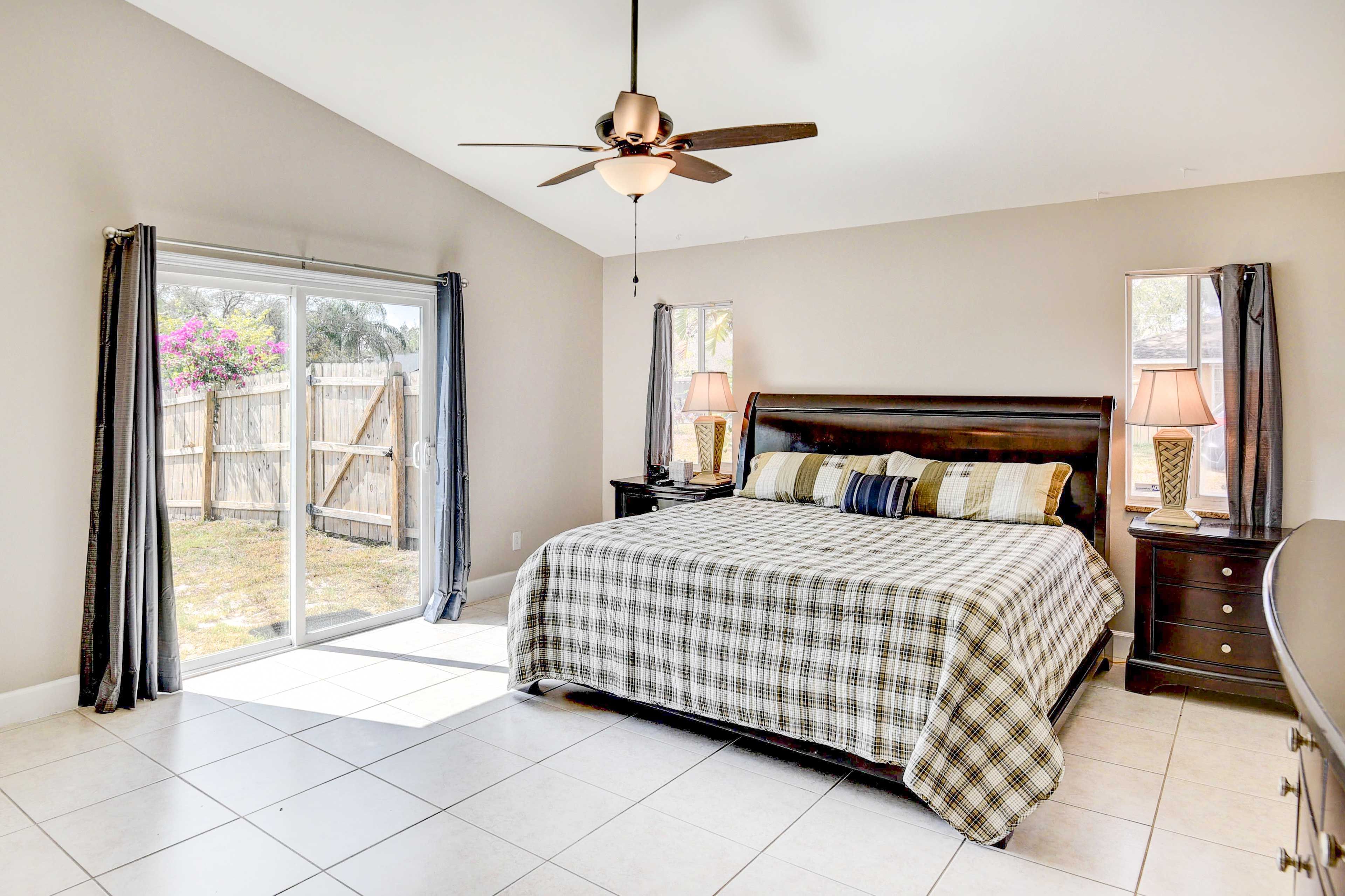 Bedroom 3 | King Bed