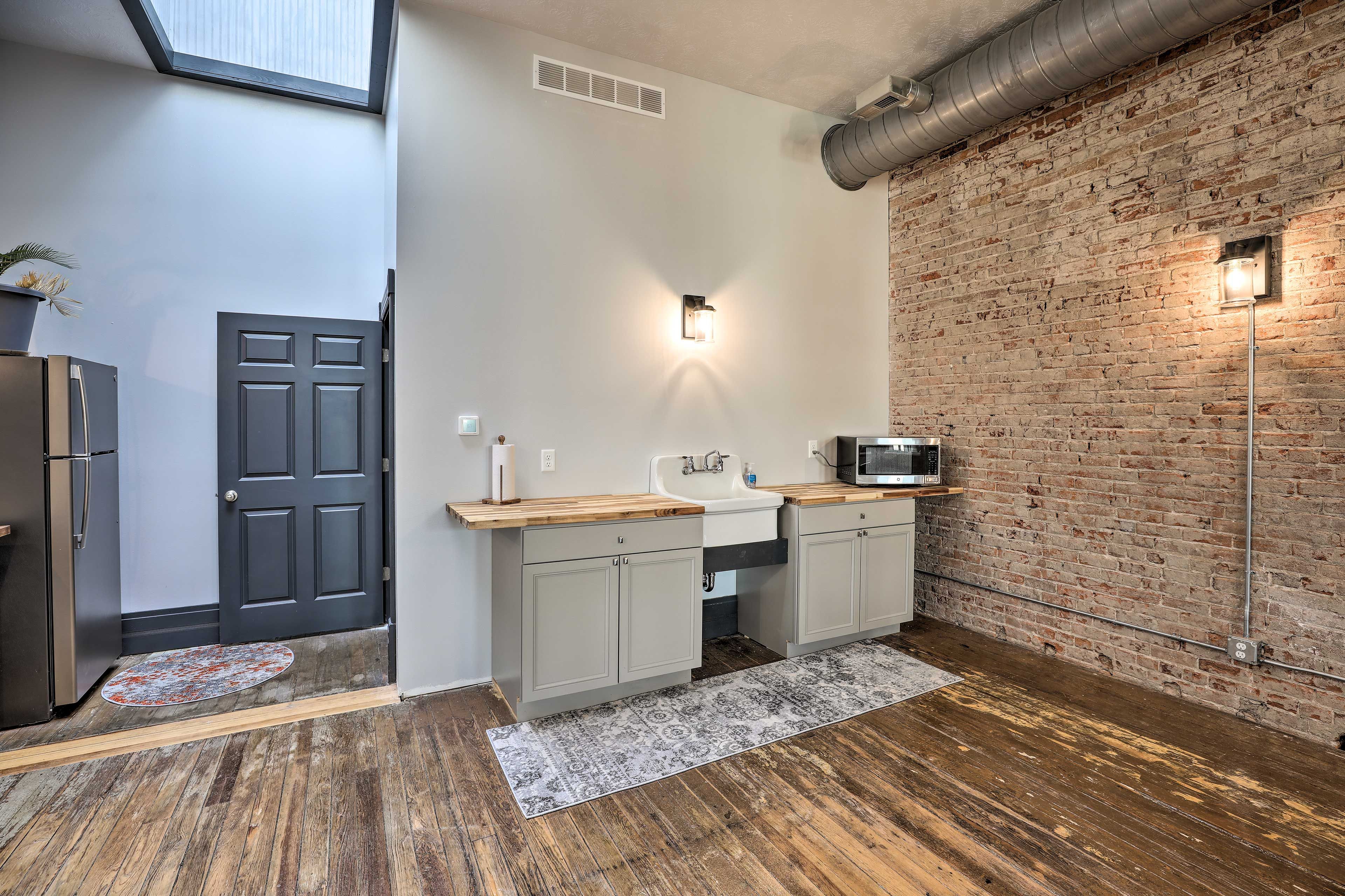 Kitchen | Dishware & Flatware | Coffee Maker
