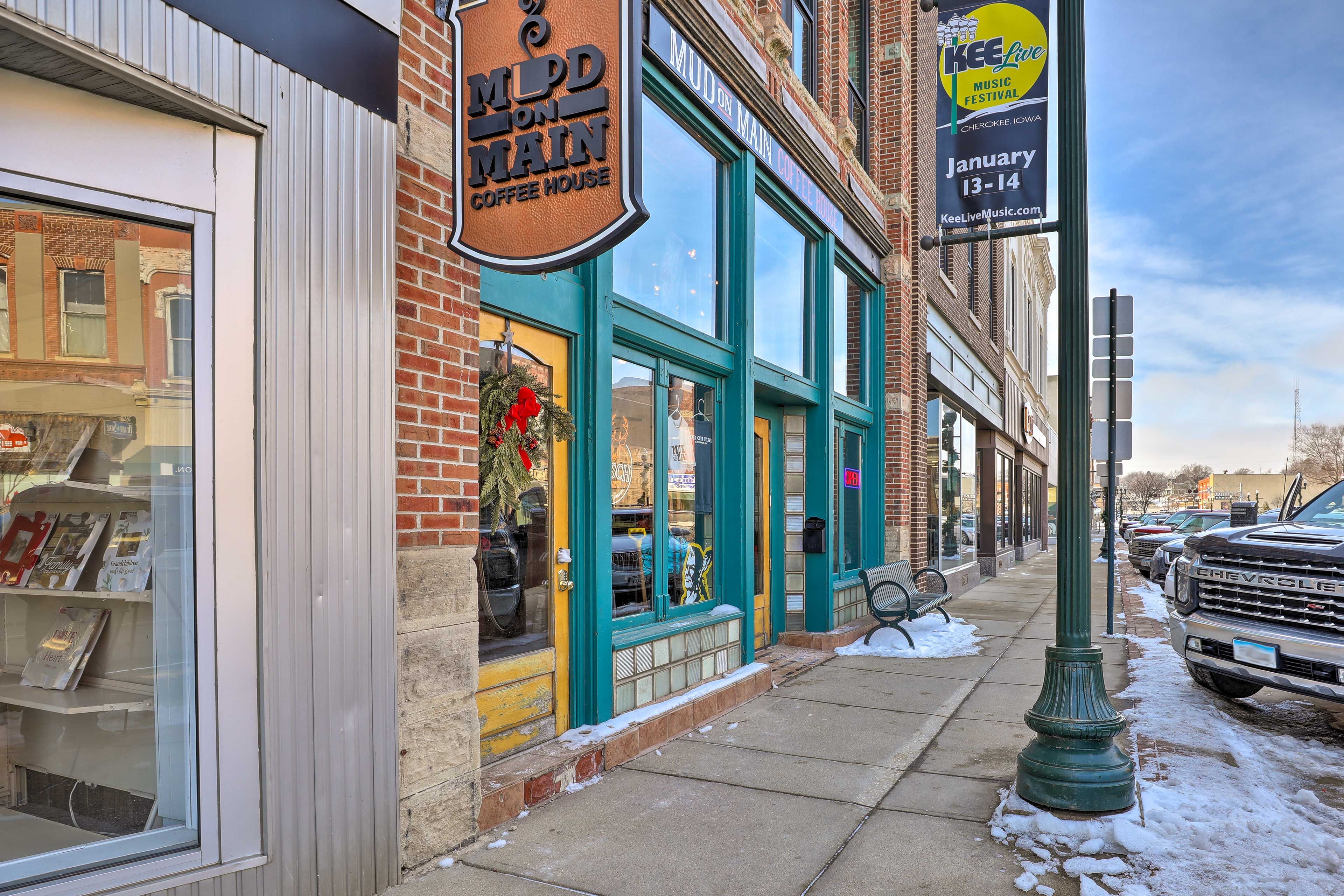 Exterior | Great Main Street Location