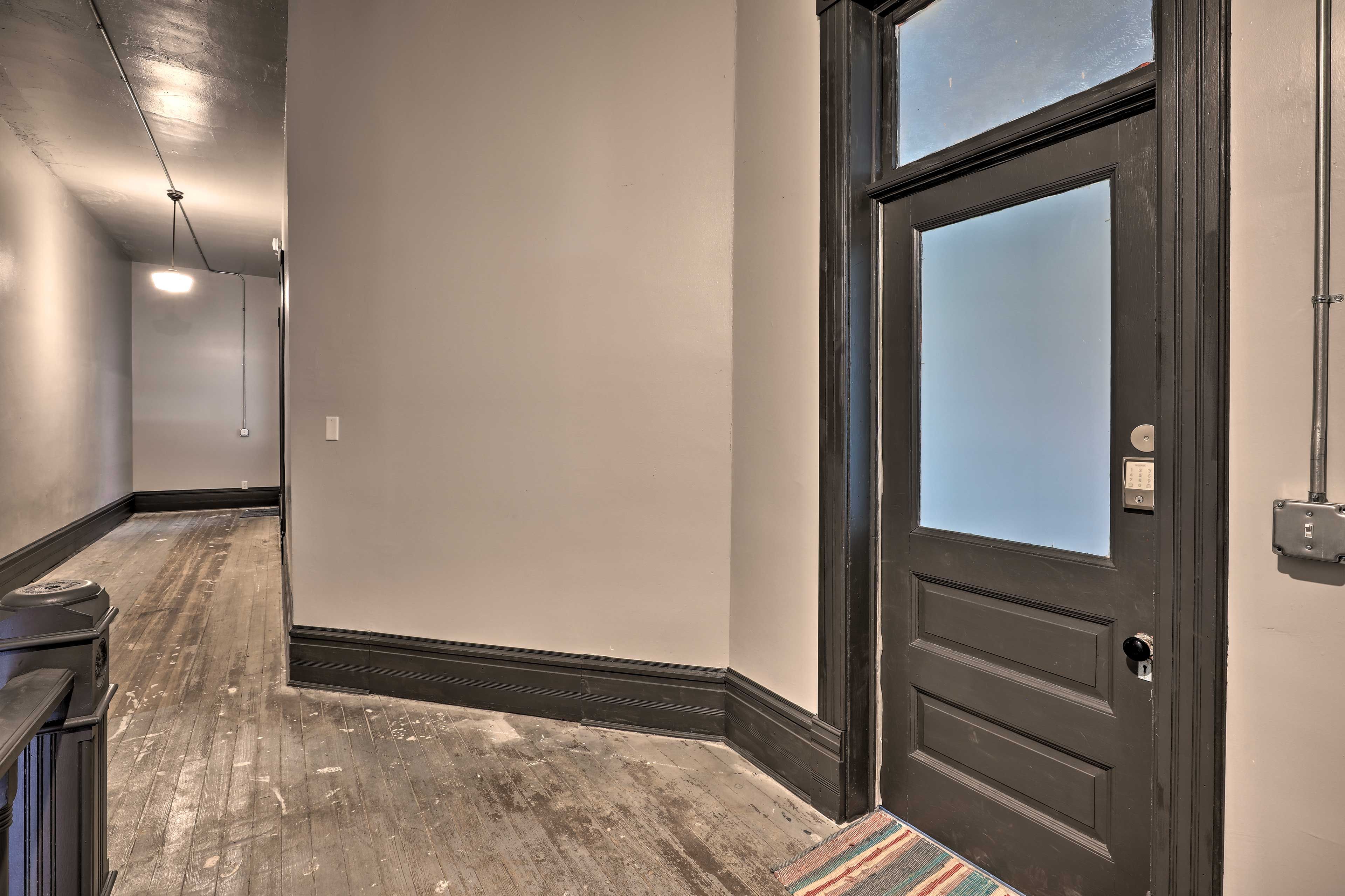 Front Door | Keyless Entry