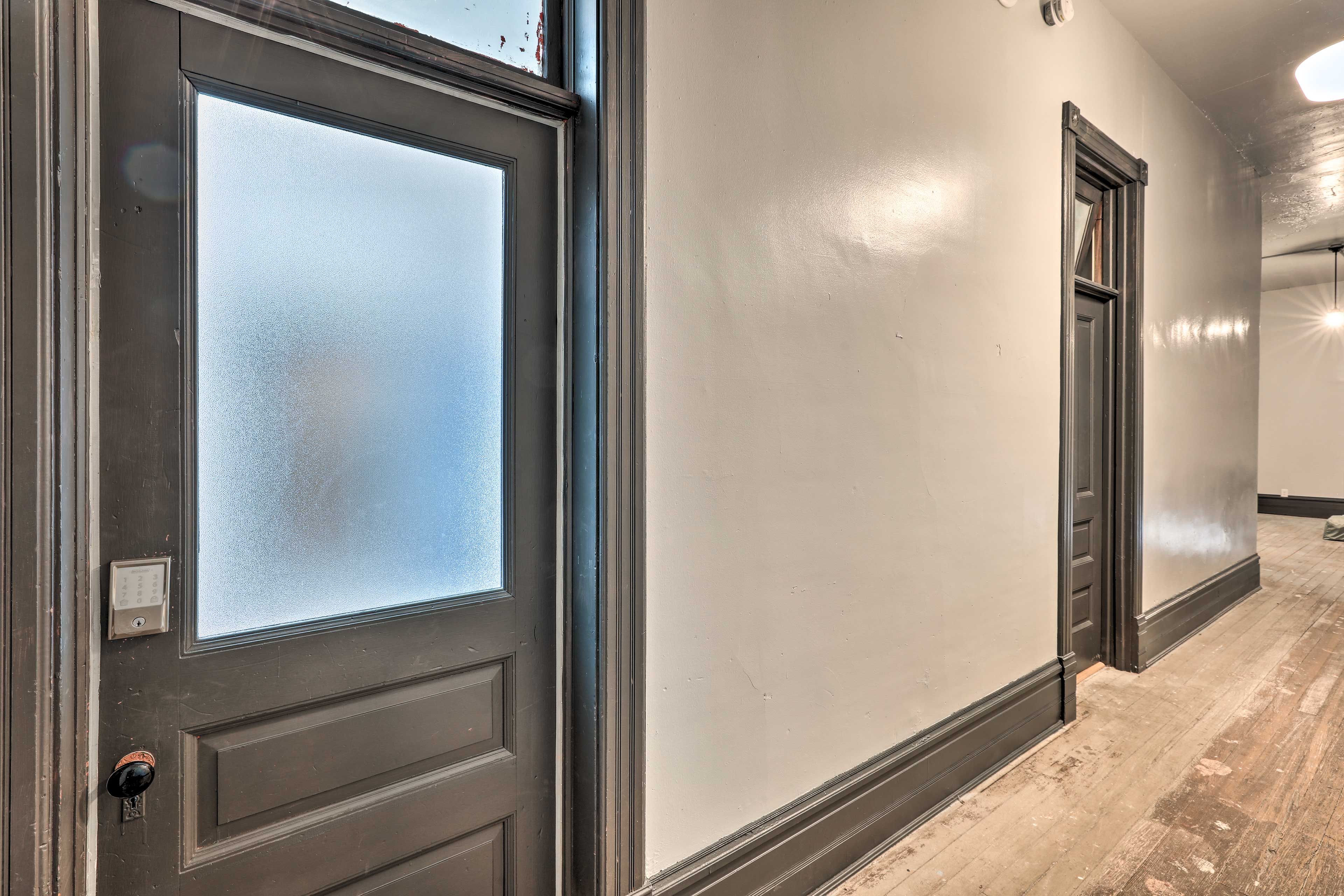 Front Door | Keyless Entry