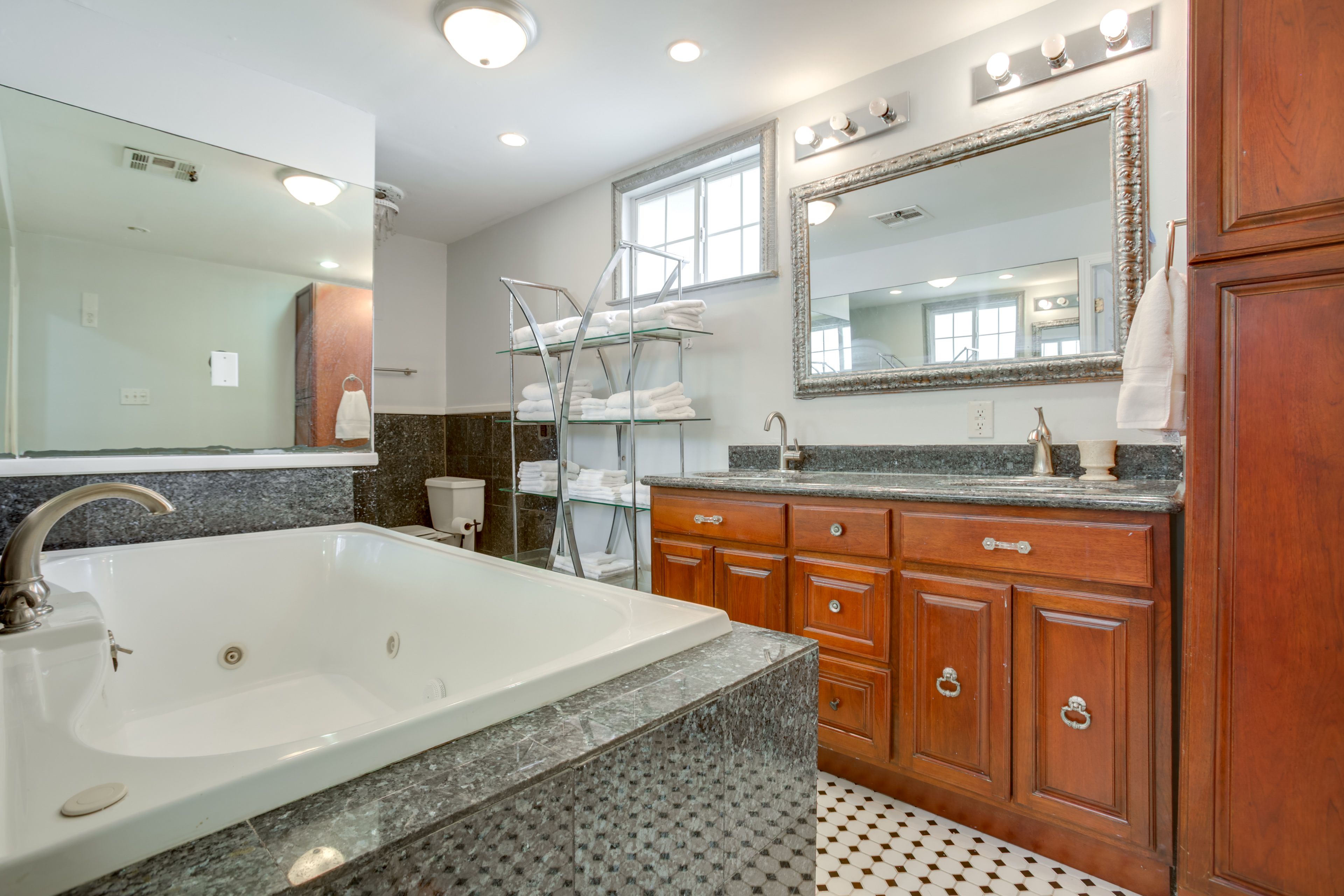 En-Suite Bathroom | Complimentary Toiletries