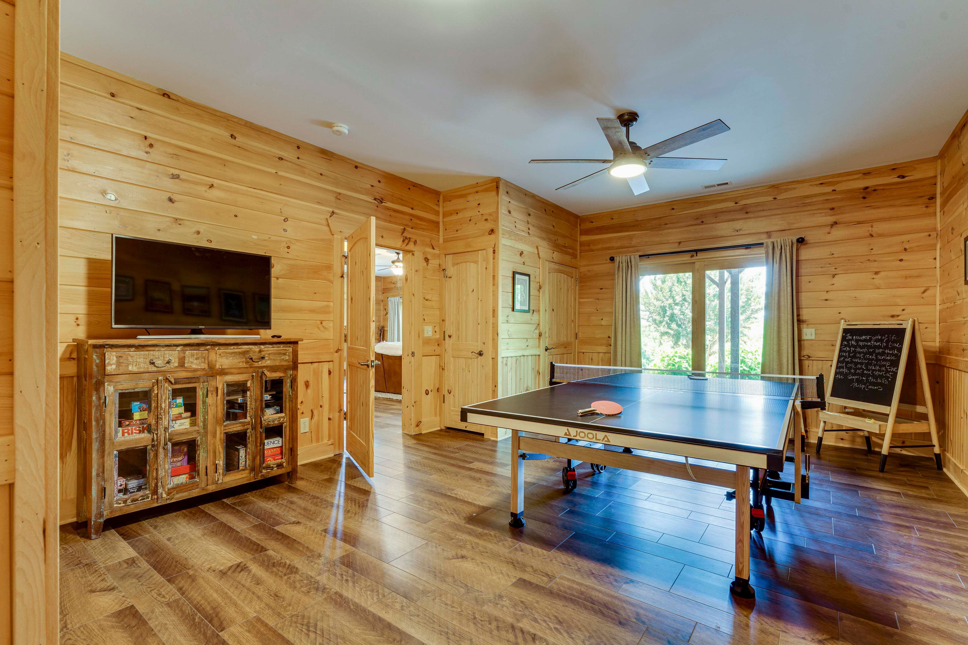 Game Room | 1st Floor | Sleeper Sofa | Ping Pong Table | Board Games