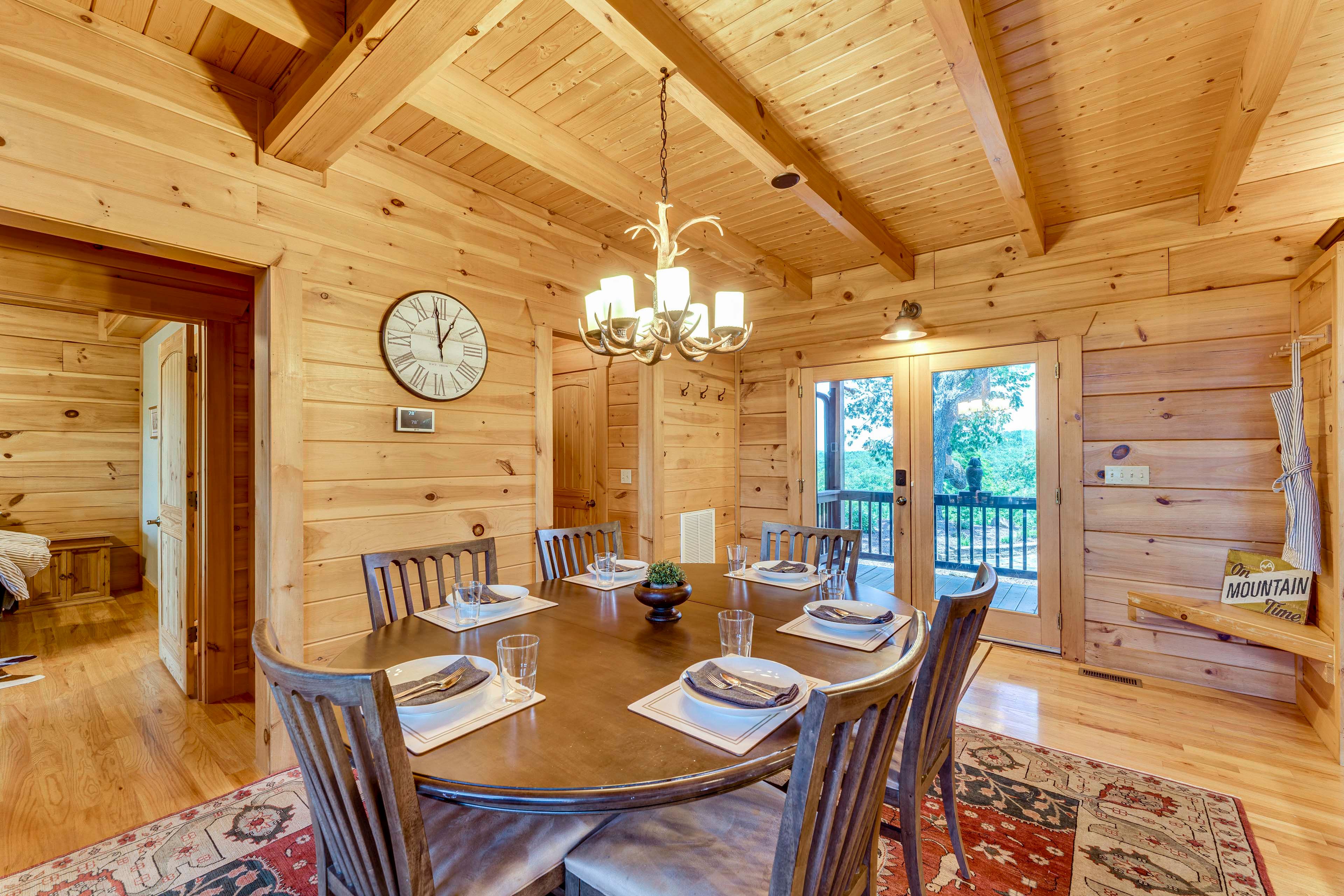 Dining Area | 2nd Floor | Dishware/Flatware Provided | Central Air Conditioning
