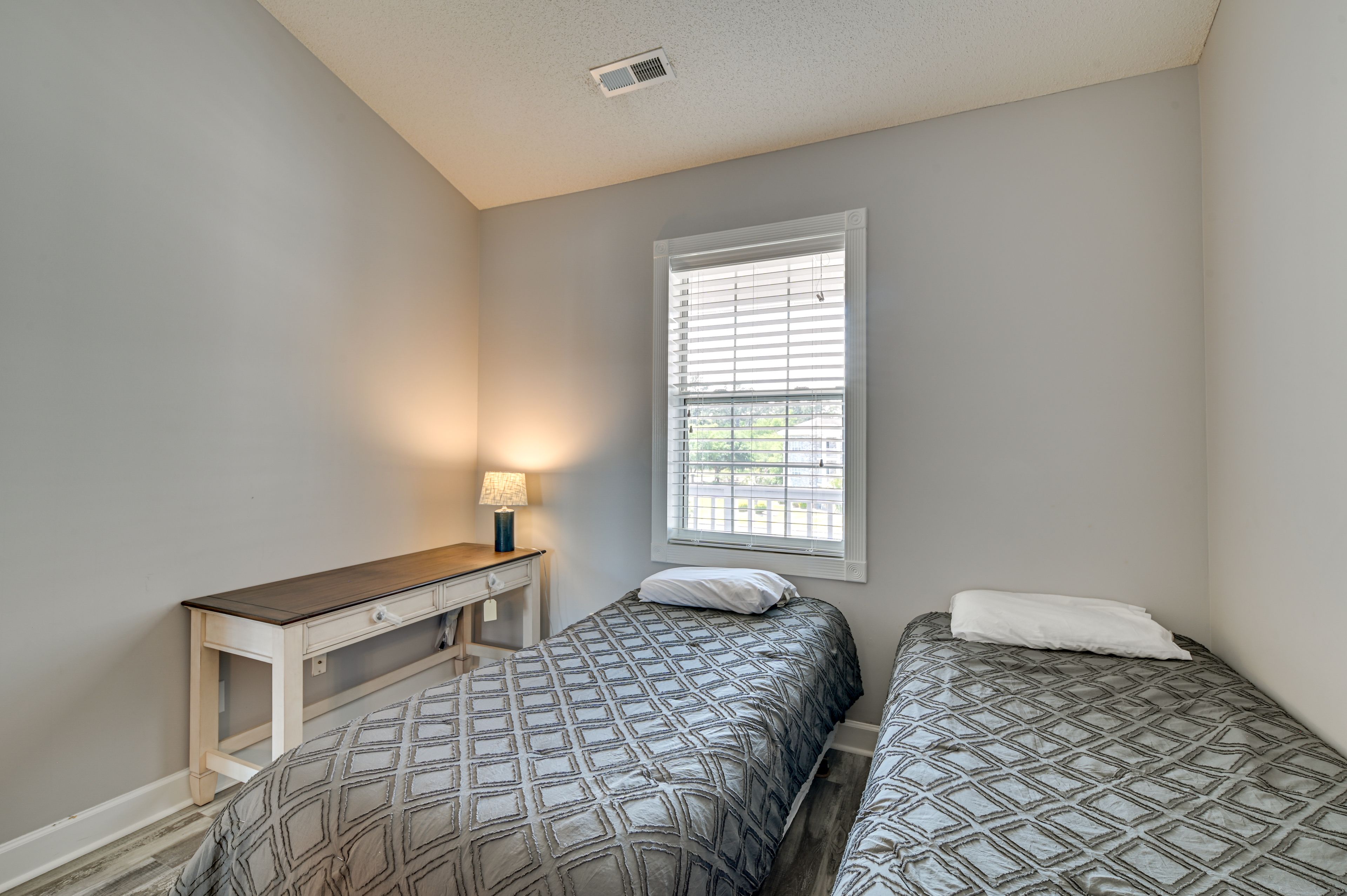 Bedroom 2 | 2 Twin Beds | Linens Provided