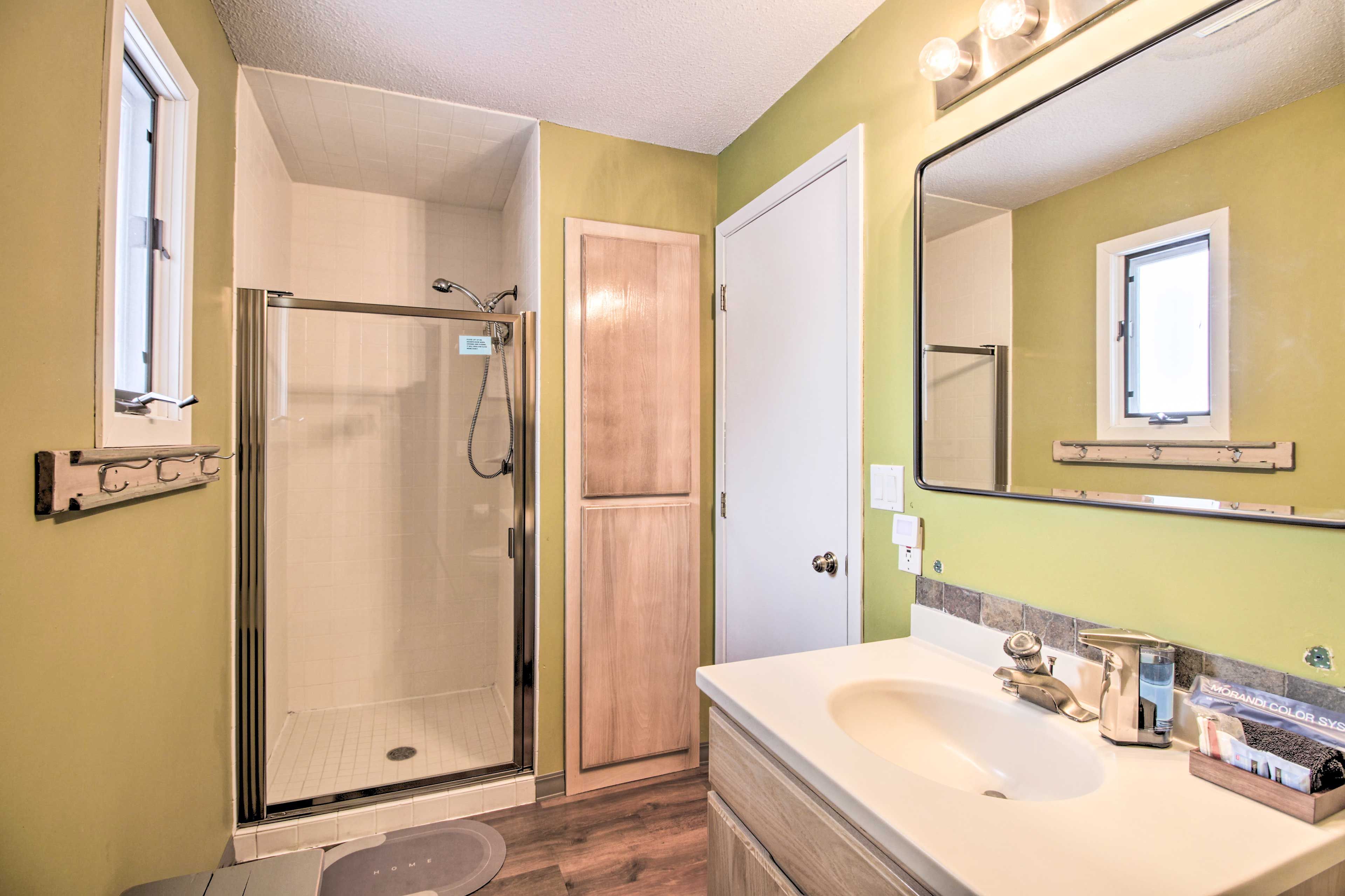 Full Bathroom