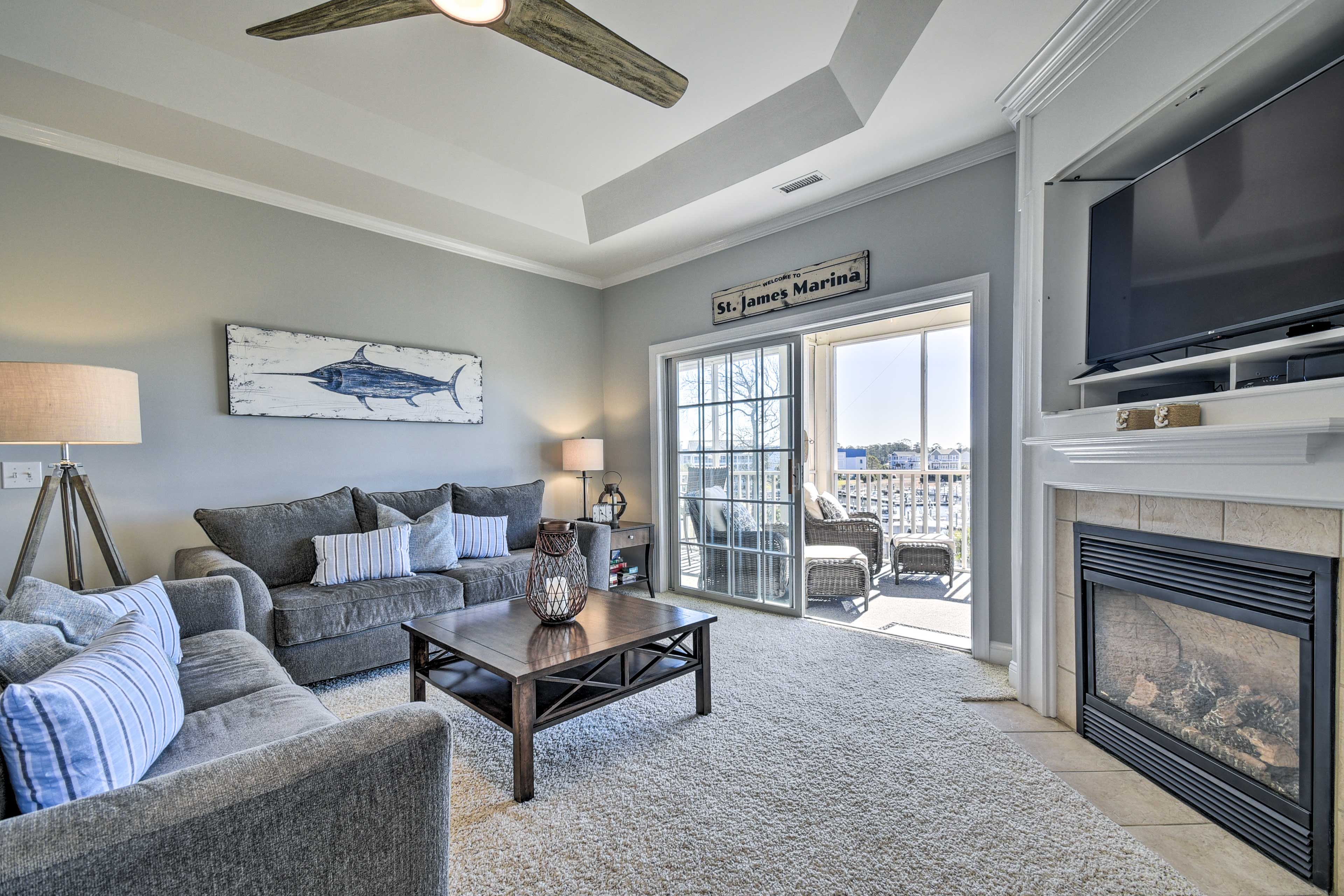 Southport Vacation Rental | 3BR | 3BA | 1,410 Sq Ft | Steps Required