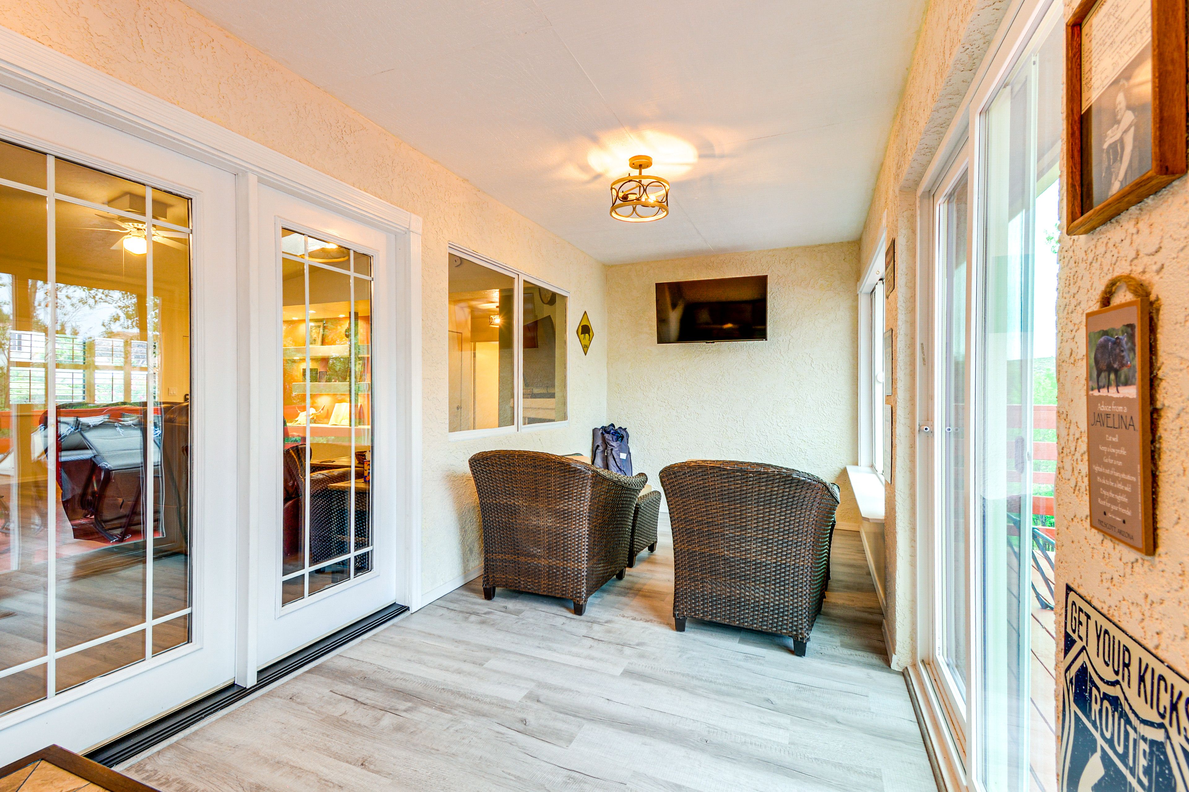 Enclosed Sunroom | Smart TV w/ Cable