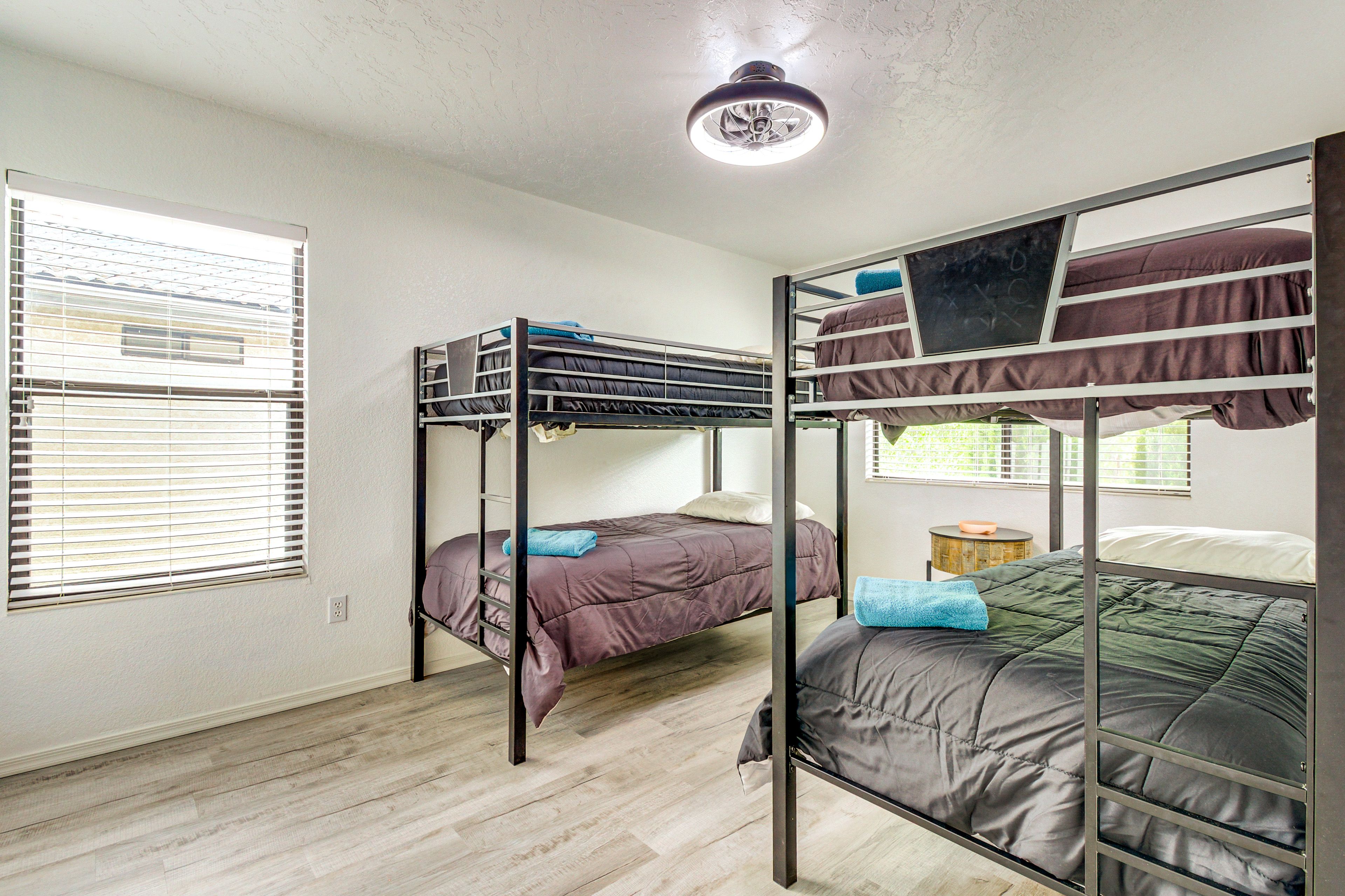 Bedroom 3 | 2 Twin Bunk Beds | Smart TV w/ Cable