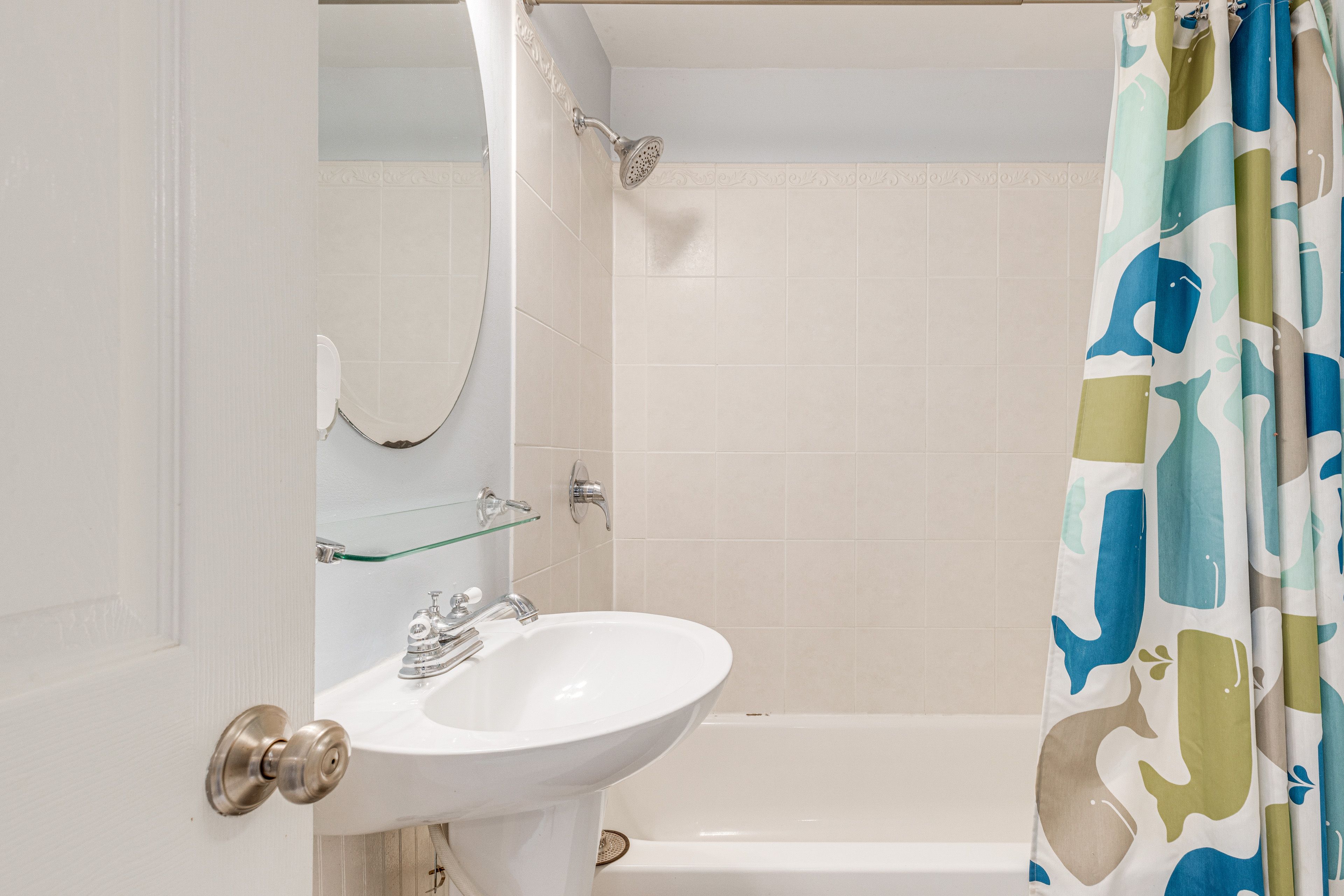 Full Bathroom | Hair Dryer